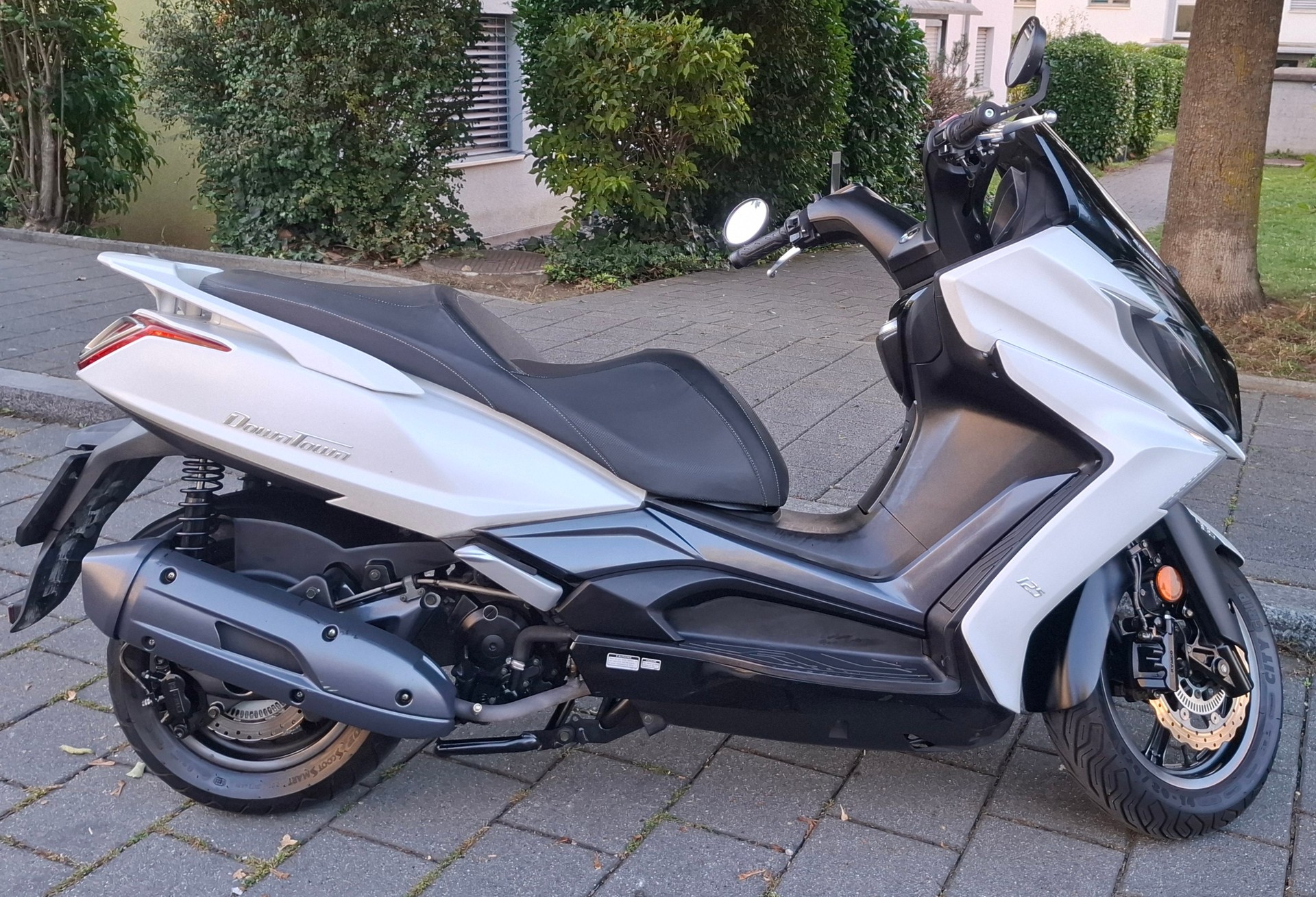KYMCO Downtown 125 i ABS-image-1