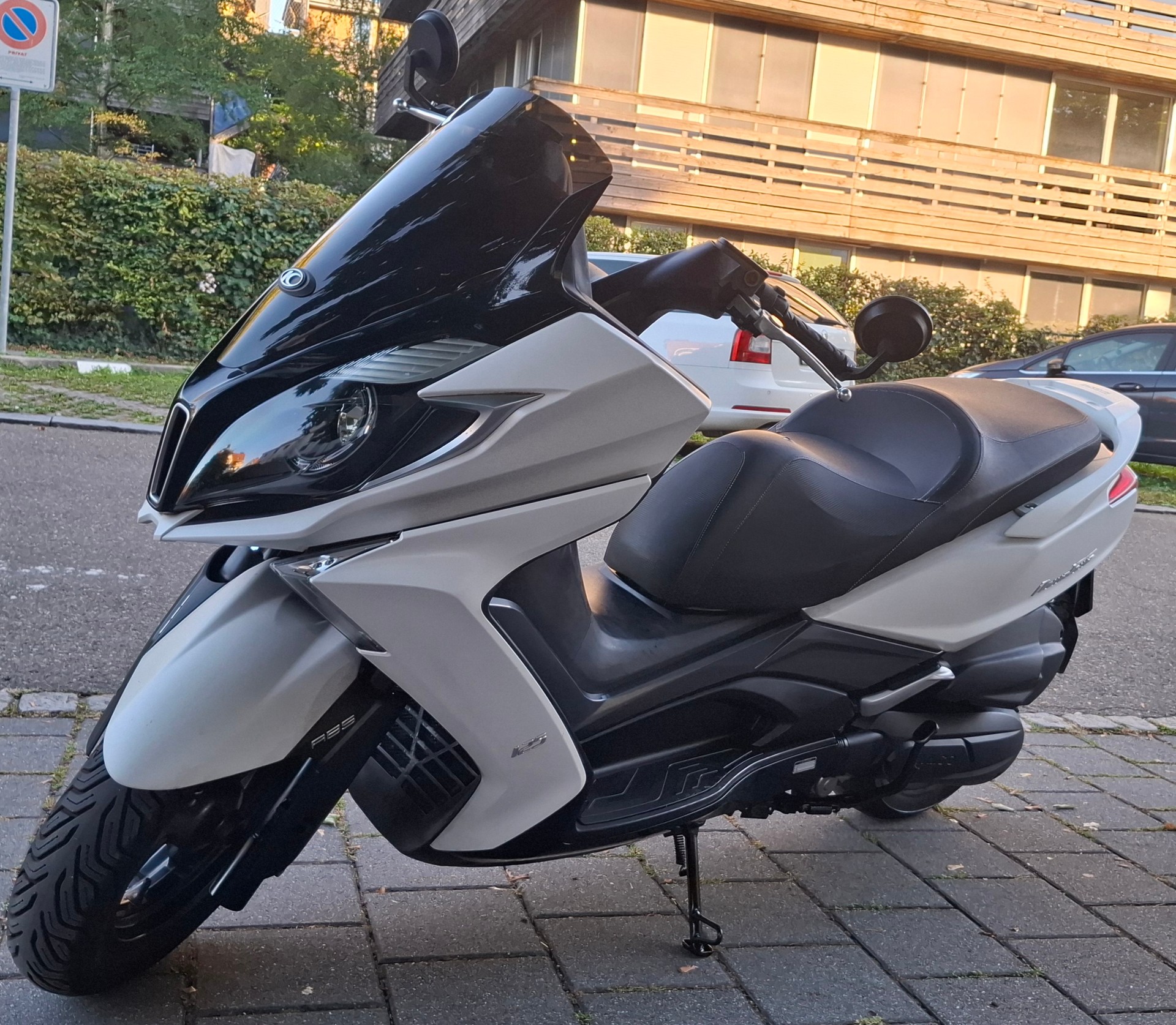 KYMCO Downtown 125 i ABS-image-2