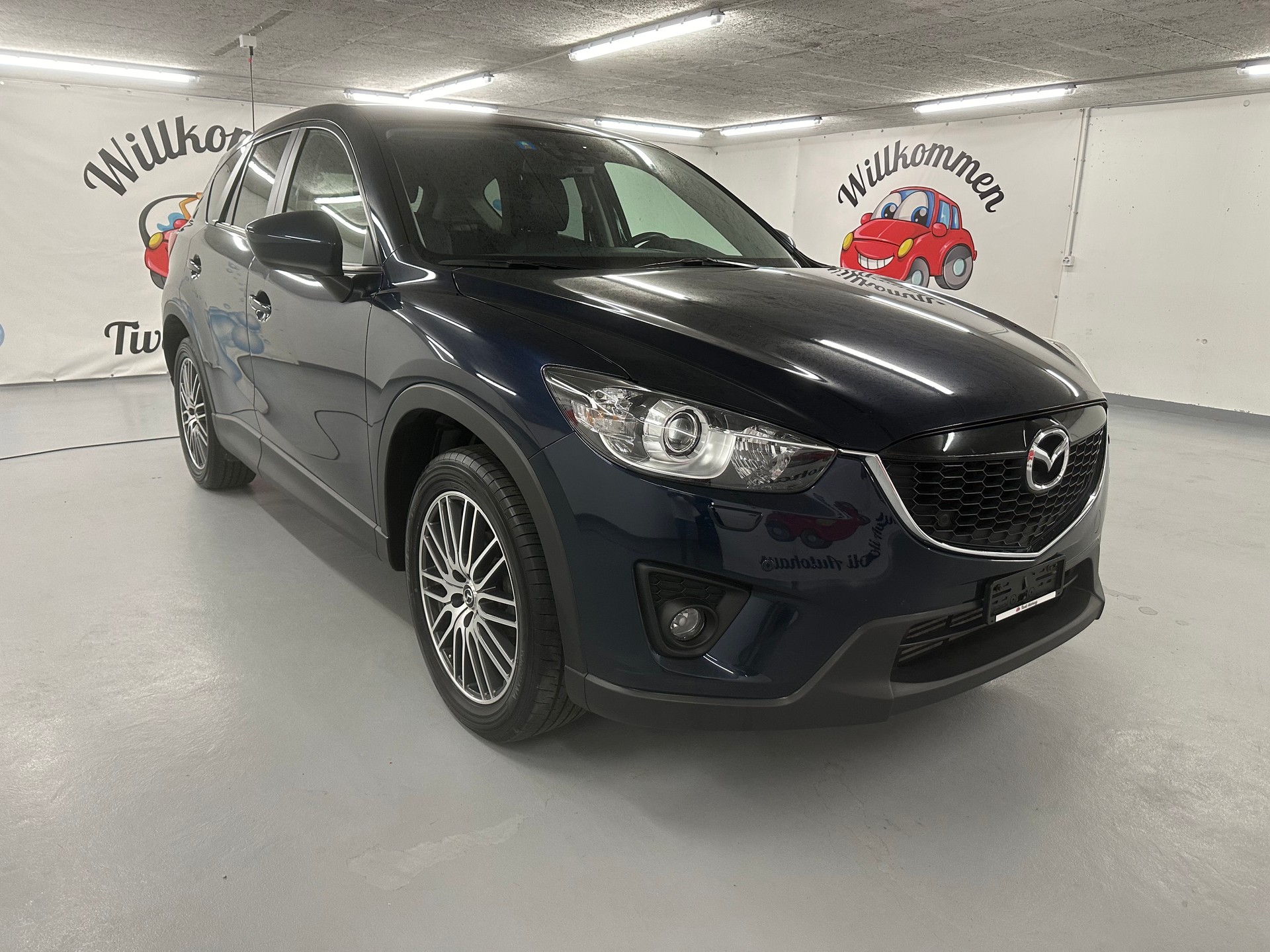 MAZDA CX-5 2.2 D HP Revolution AWD-showroom-element-1