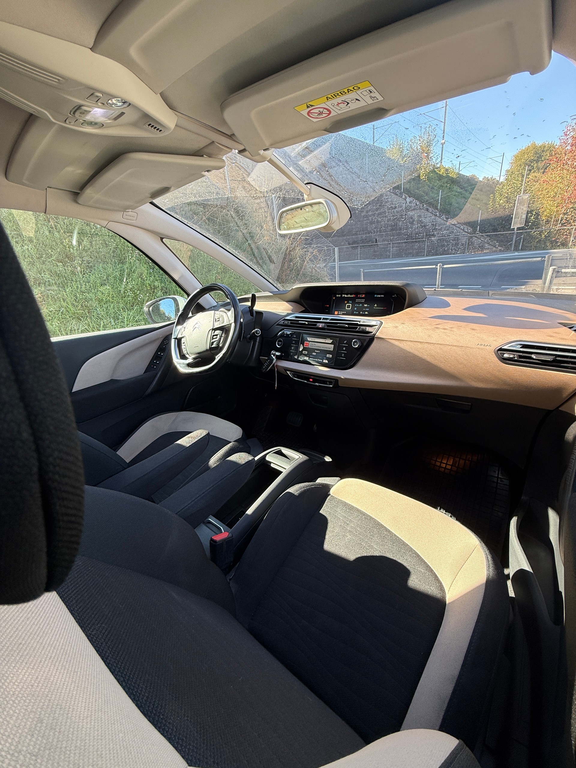 CITROEN C4 Picasso 1.6 BlueHDi Intensive EAT6-image-5