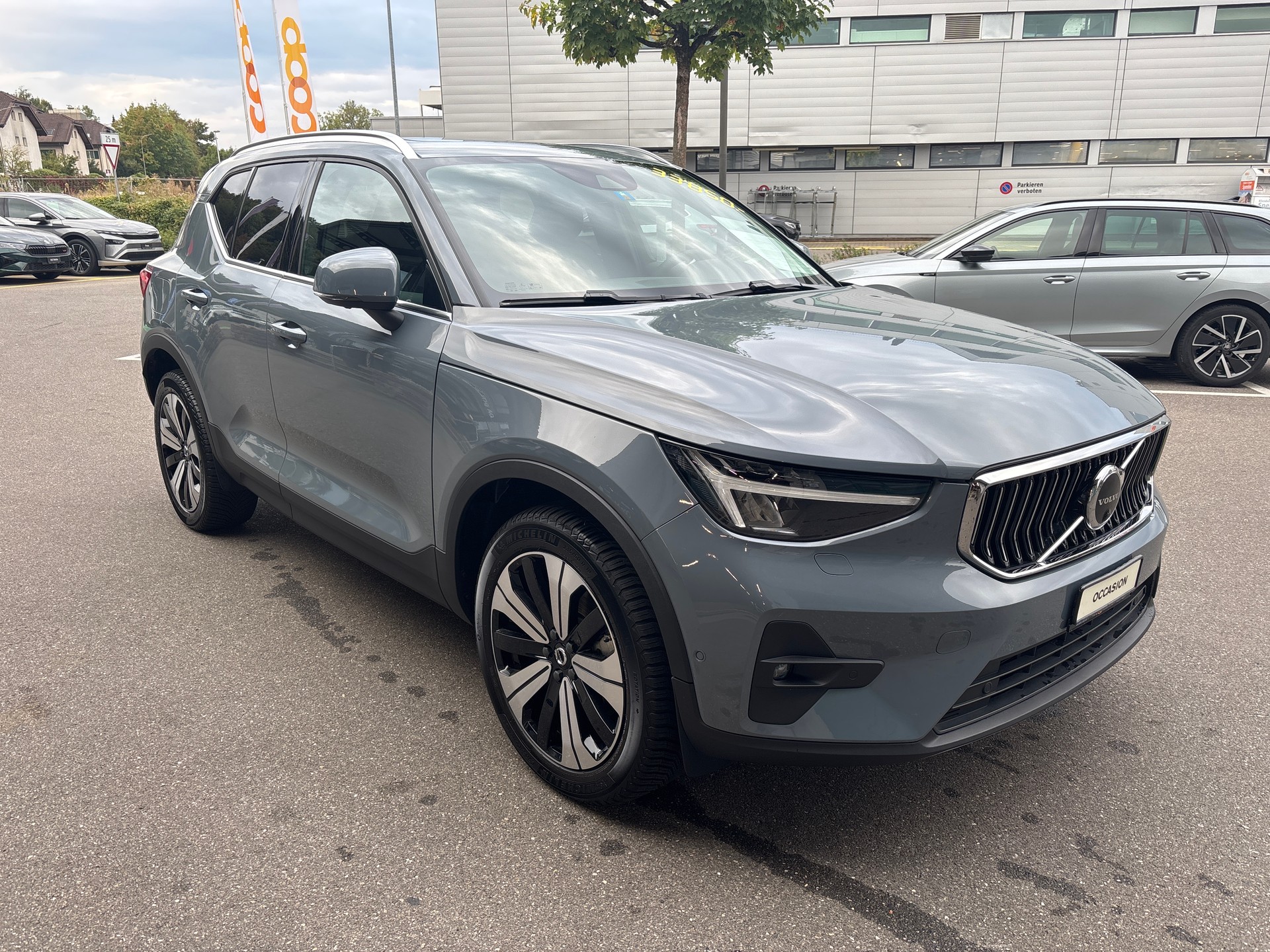 VOLVO XC40 T5 PHEV Ultimate Bright DCT-image-3