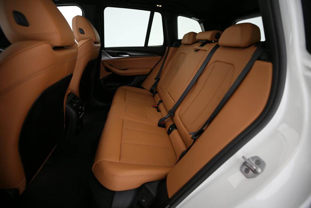 BMW X3 30e xDrive-image-14