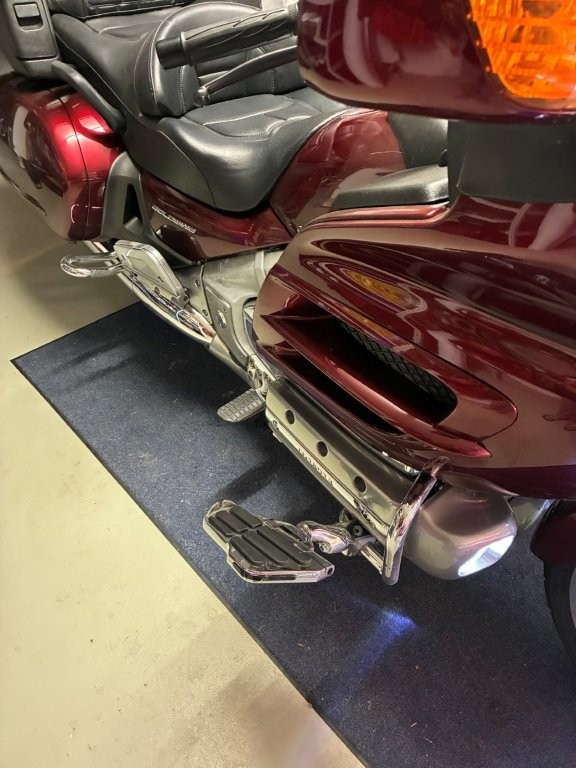 HONDA GL 1800 A Goldwing-image-9