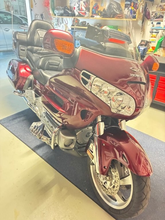 HONDA GL 1800 A Goldwing-image-5