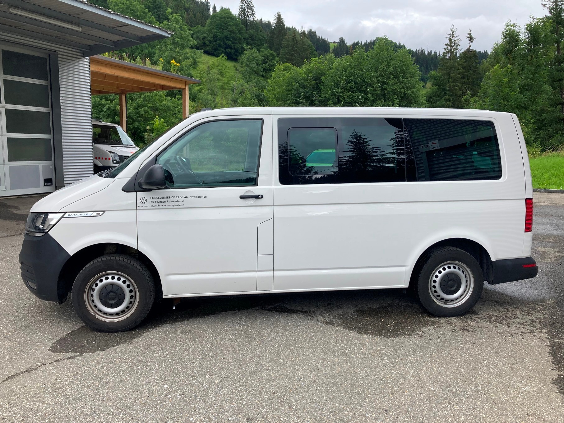 VW T6.1 Caravelle 2.0 TDI Trendline Liberty 4Motion DSG-image-2