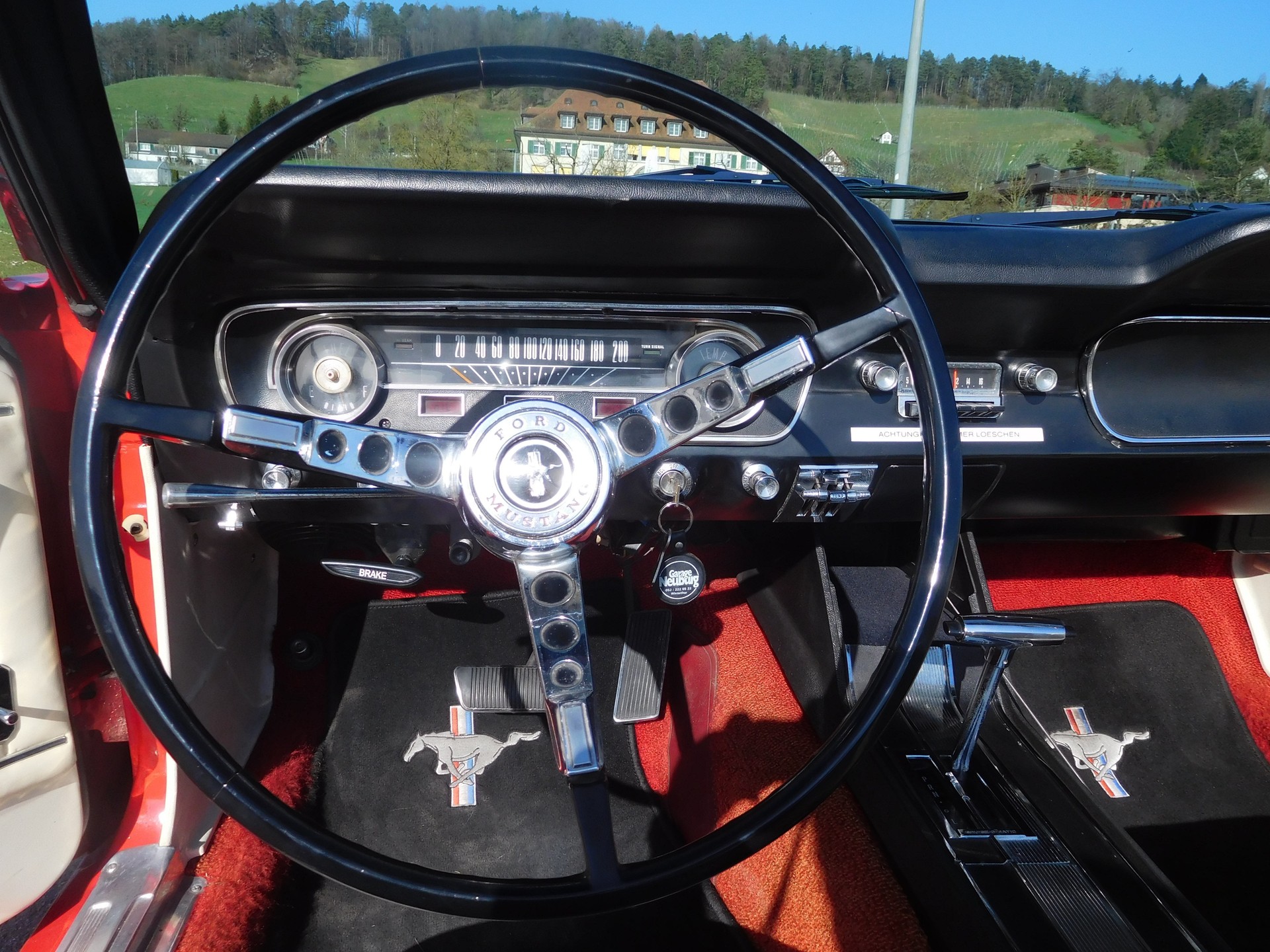 FORD MUSTANG V8 Cabrio-image-11