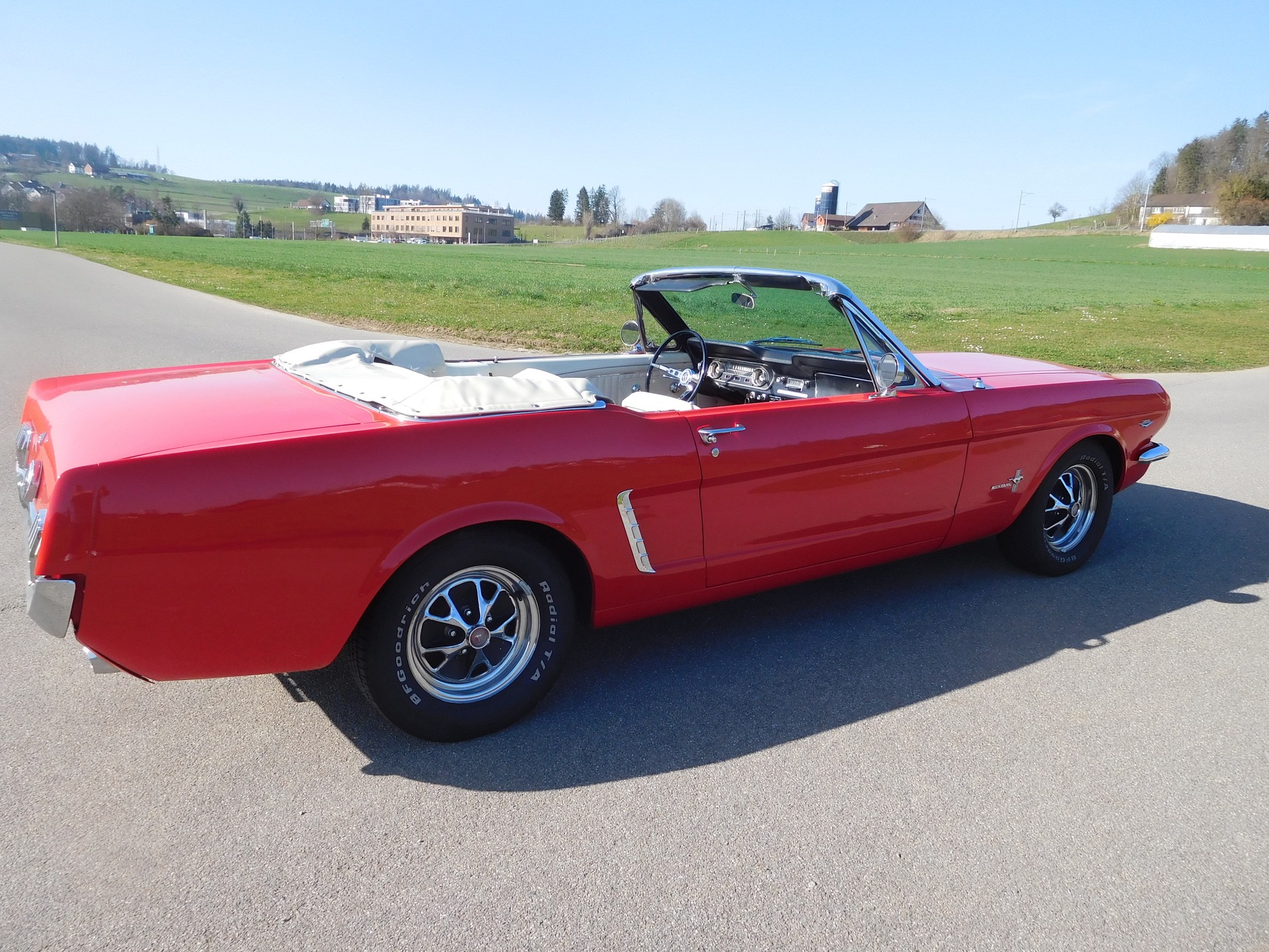 FORD MUSTANG V8 Cabrio-image-4