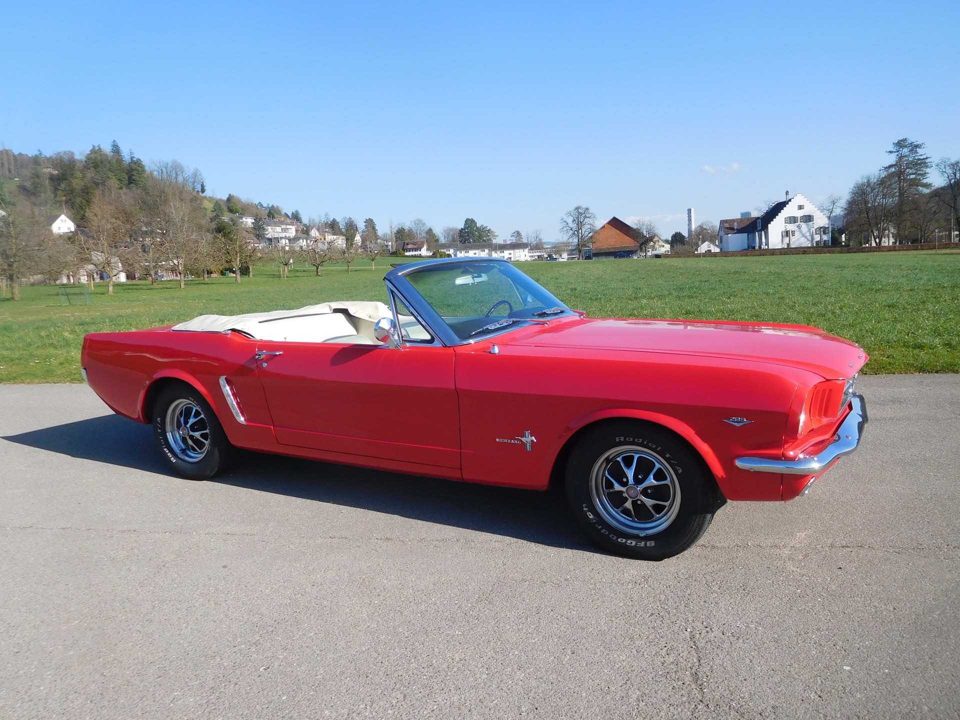 FORD MUSTANG V8 Cabrio-image-1