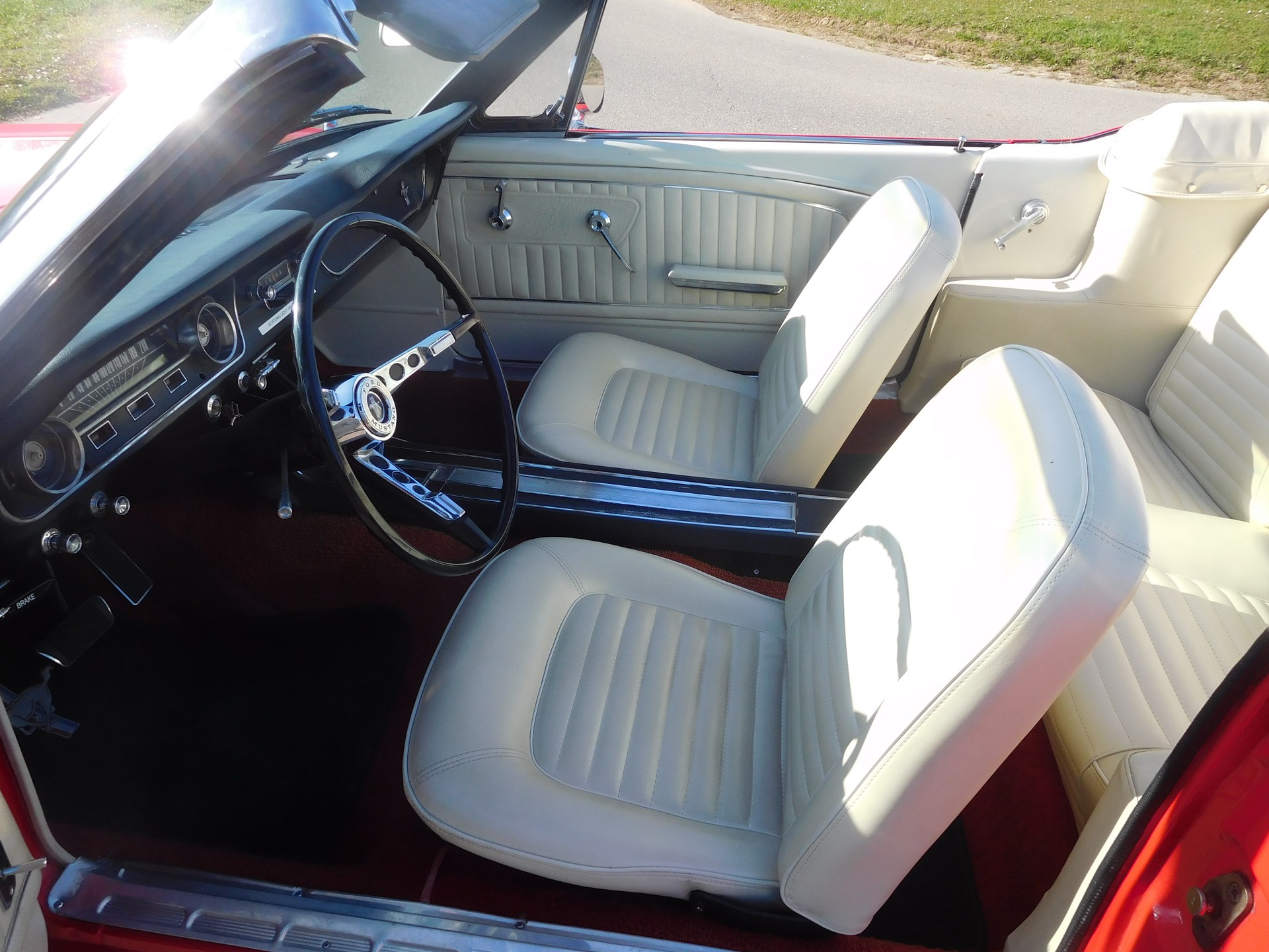 FORD MUSTANG V8 Cabrio-image-9