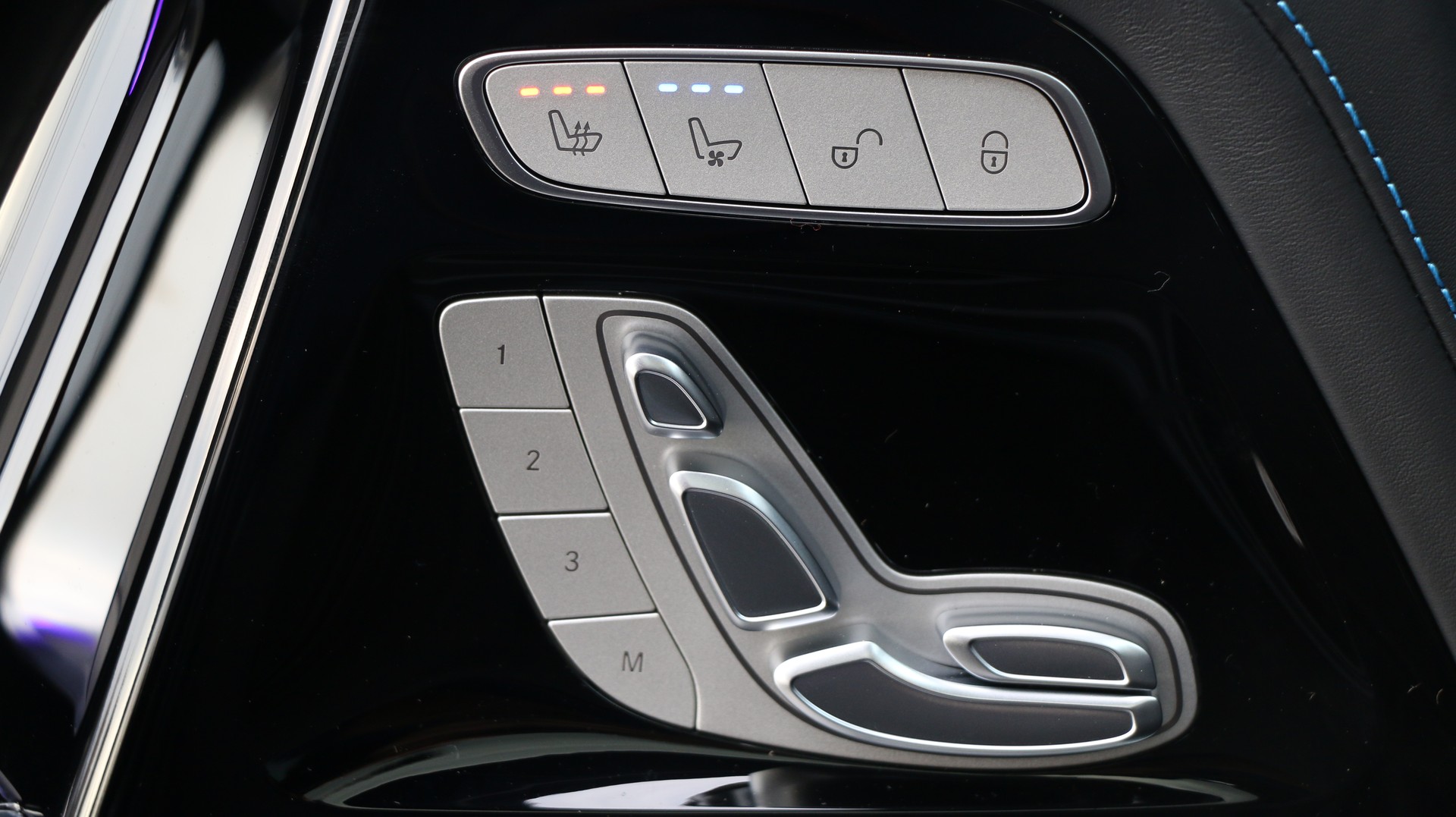 MERCEDES-BENZ G 580 EQ 116kWh-image-10