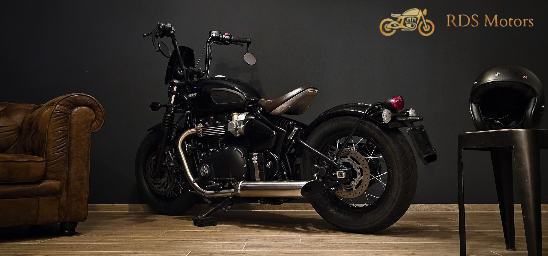 TRIUMPH Bonneville 1200 Bobber-image-4