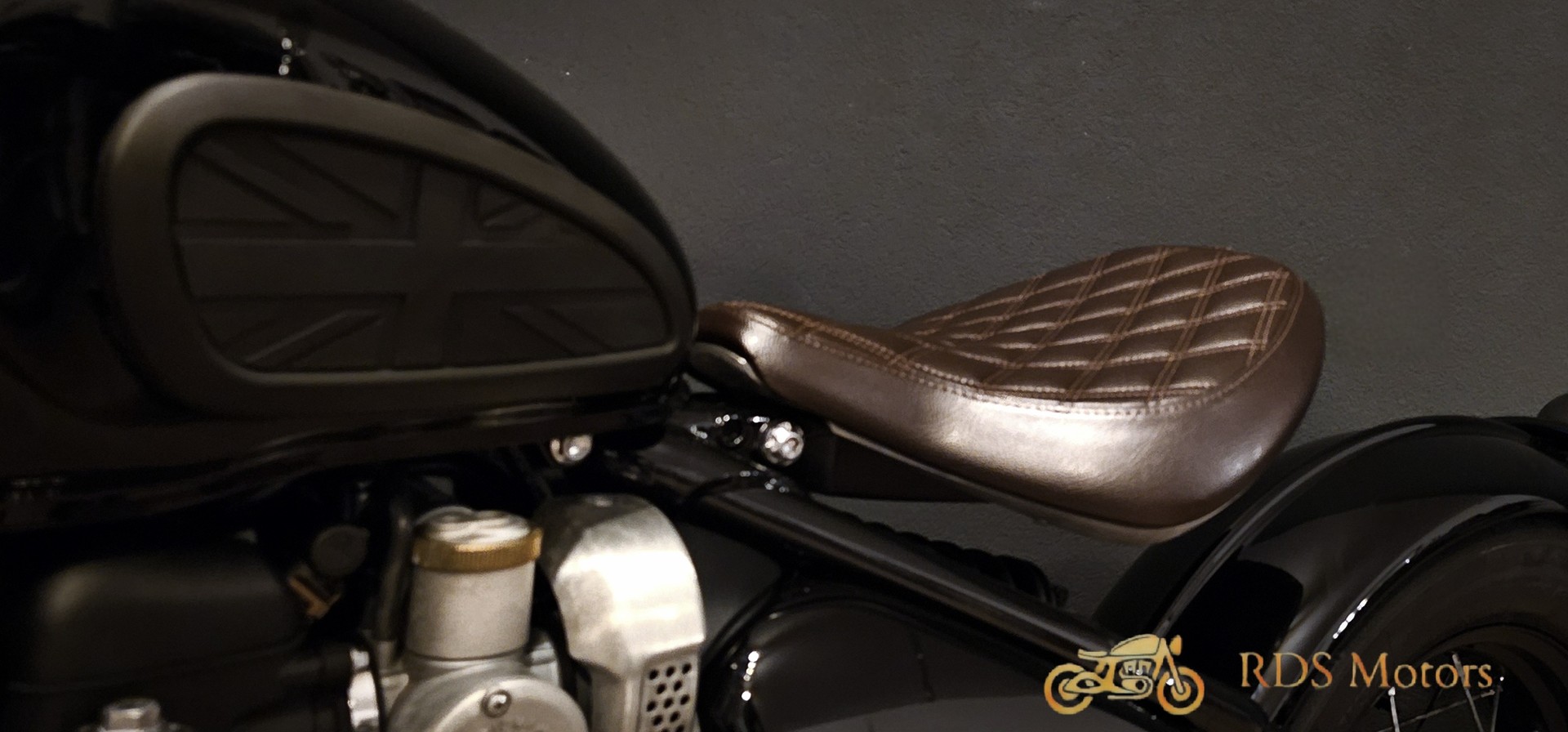 TRIUMPH Bonneville 1200 Bobber-image-6