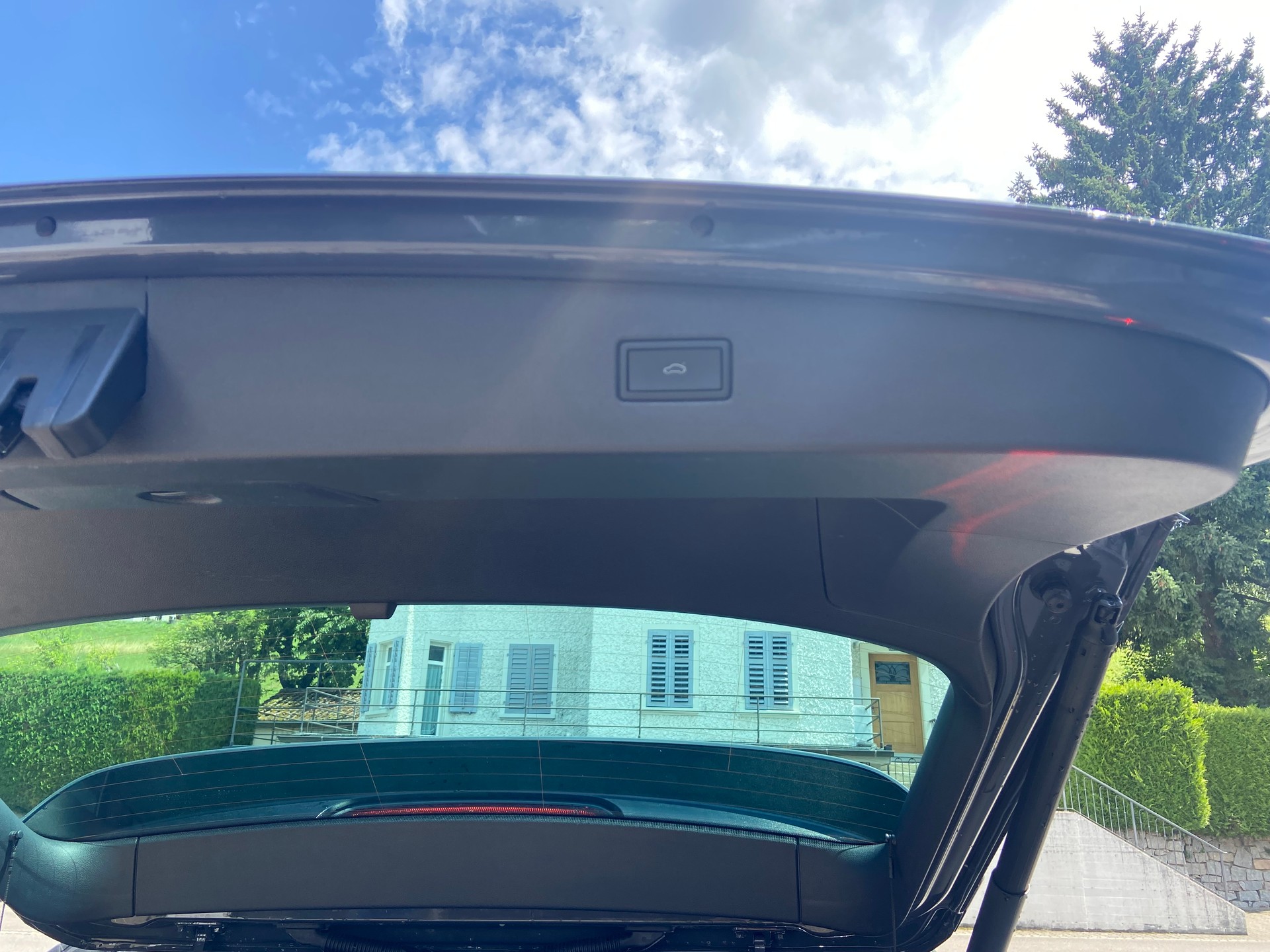 VW Tiguan 2.0TSI R-Line 4Motion DSG-image-17