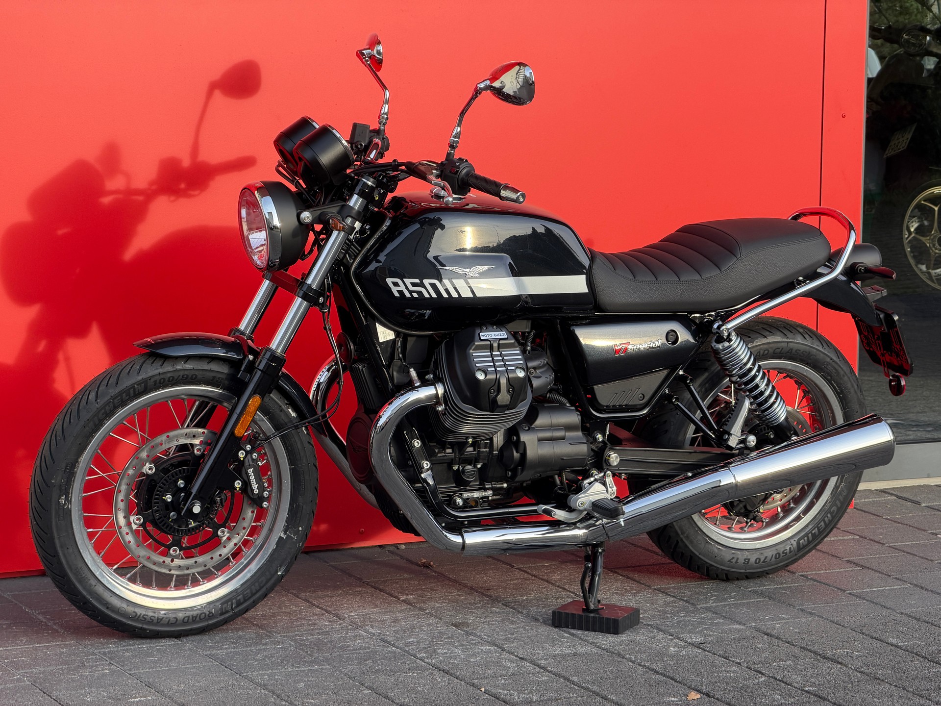 MOTO GUZZI V7 IV 850 Special-image-15