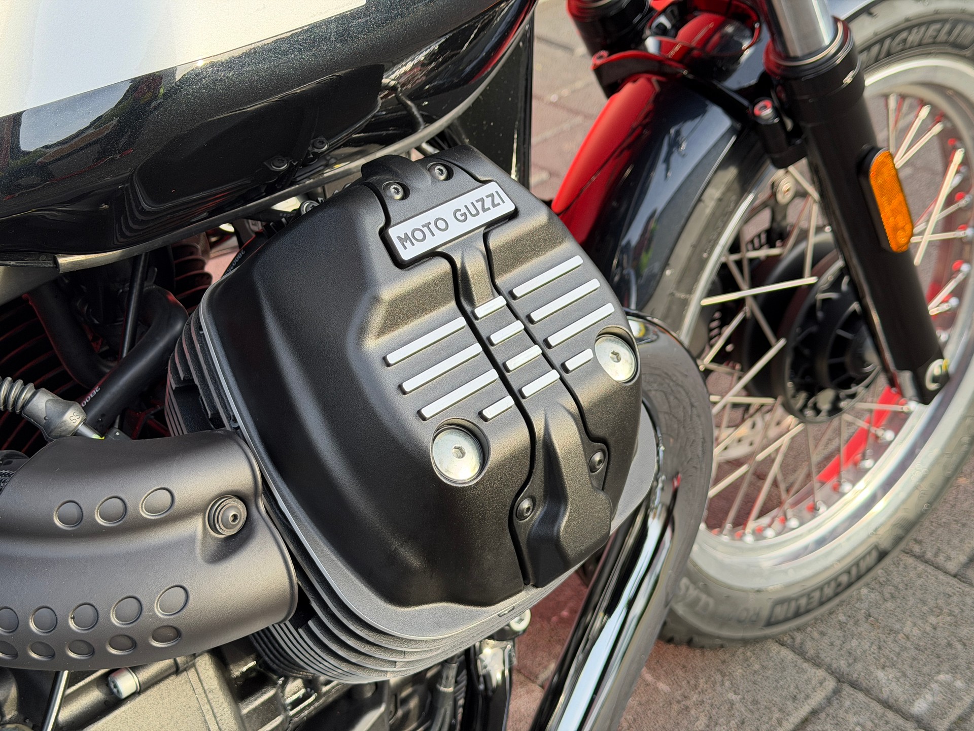 MOTO GUZZI V7 IV 850 Special-image-6
