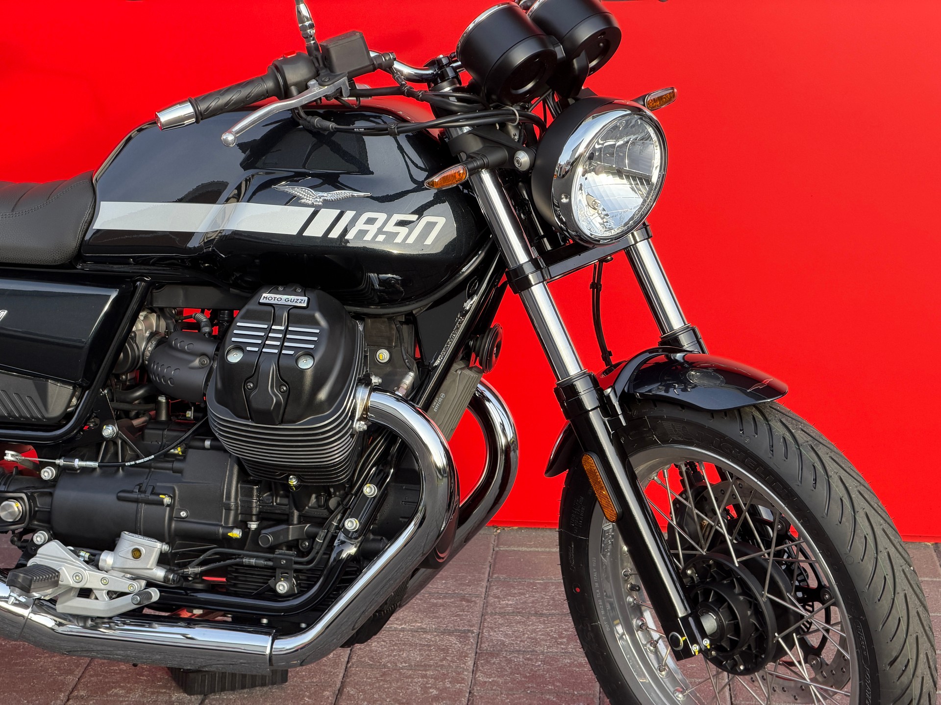 MOTO GUZZI V7 IV 850 Special-image-12