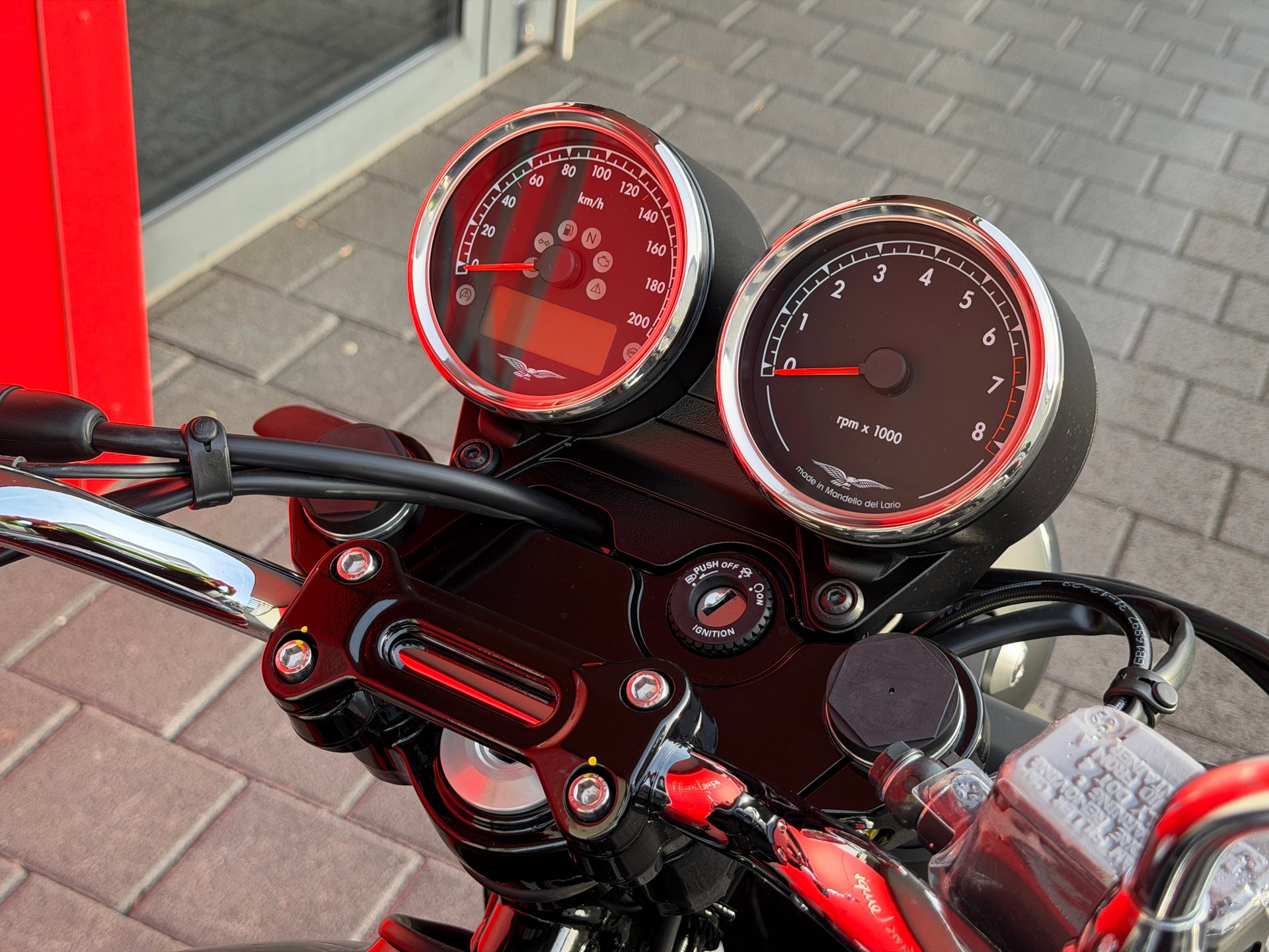 MOTO GUZZI V7 IV 850 Special-image-5