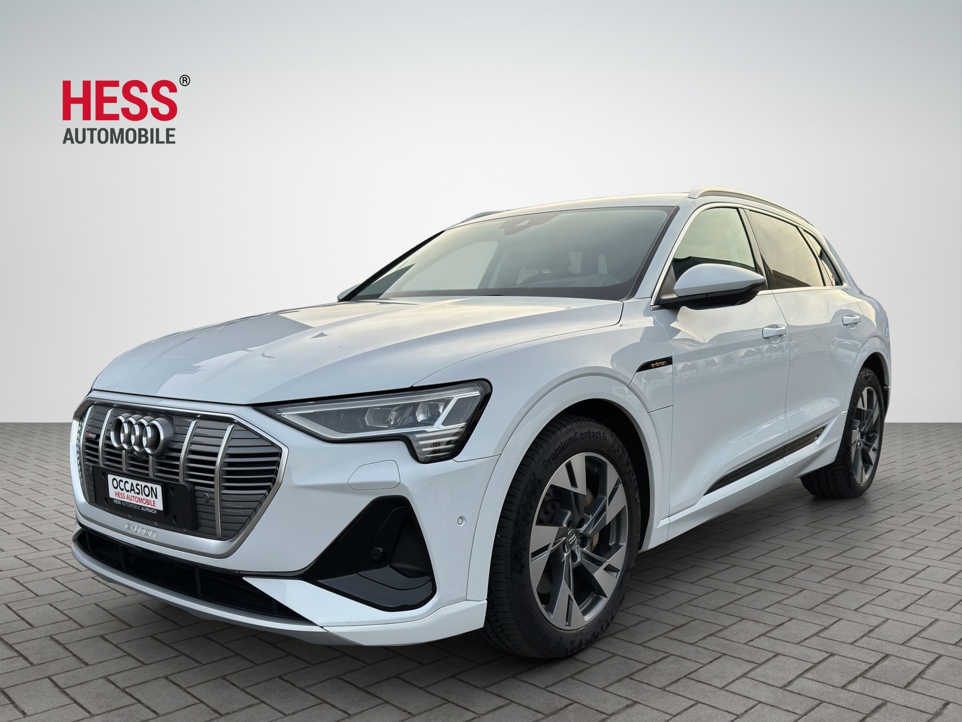 AUDI e-tron 55 S Line quattro-showroom-element-1