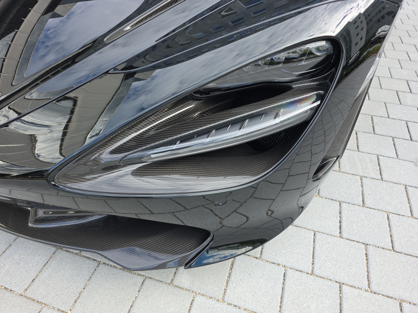 McLAREN 720S Coupé Luxury 4.0 V8 SSG-image-18