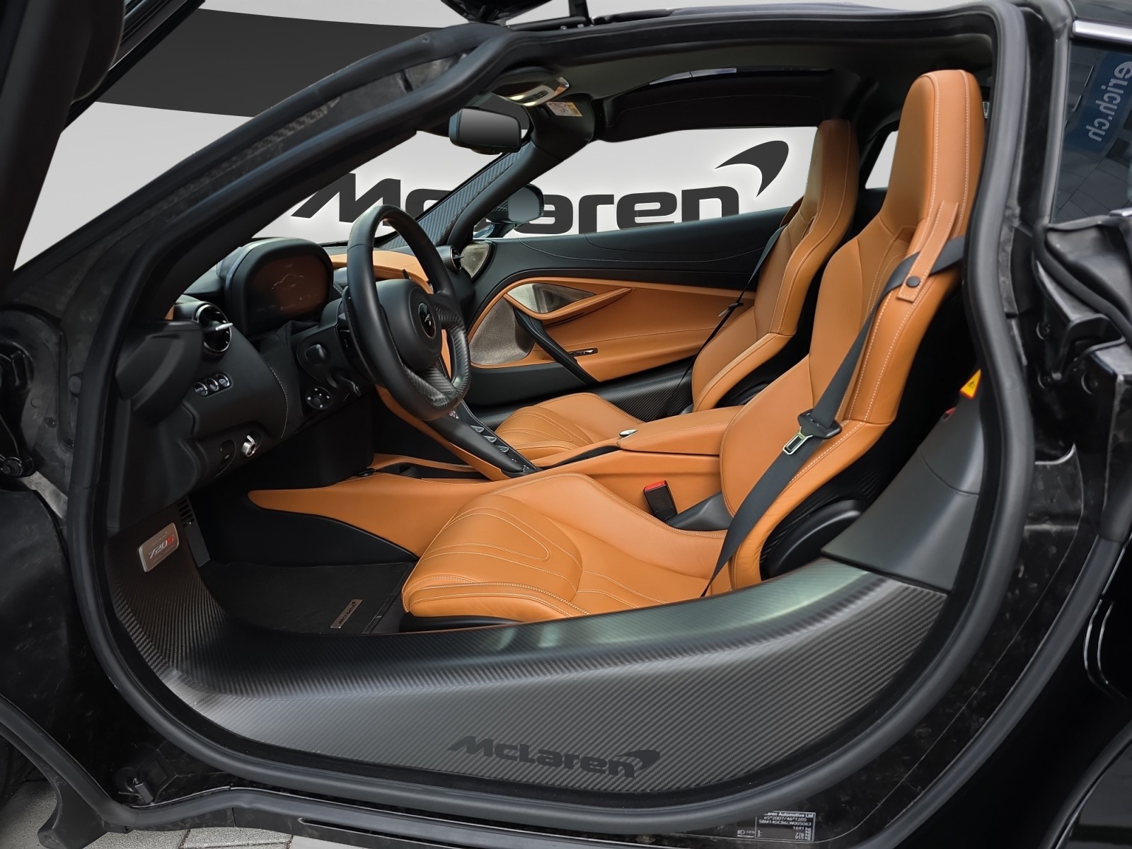 McLAREN 720S Coupé Luxury 4.0 V8 SSG-image-9