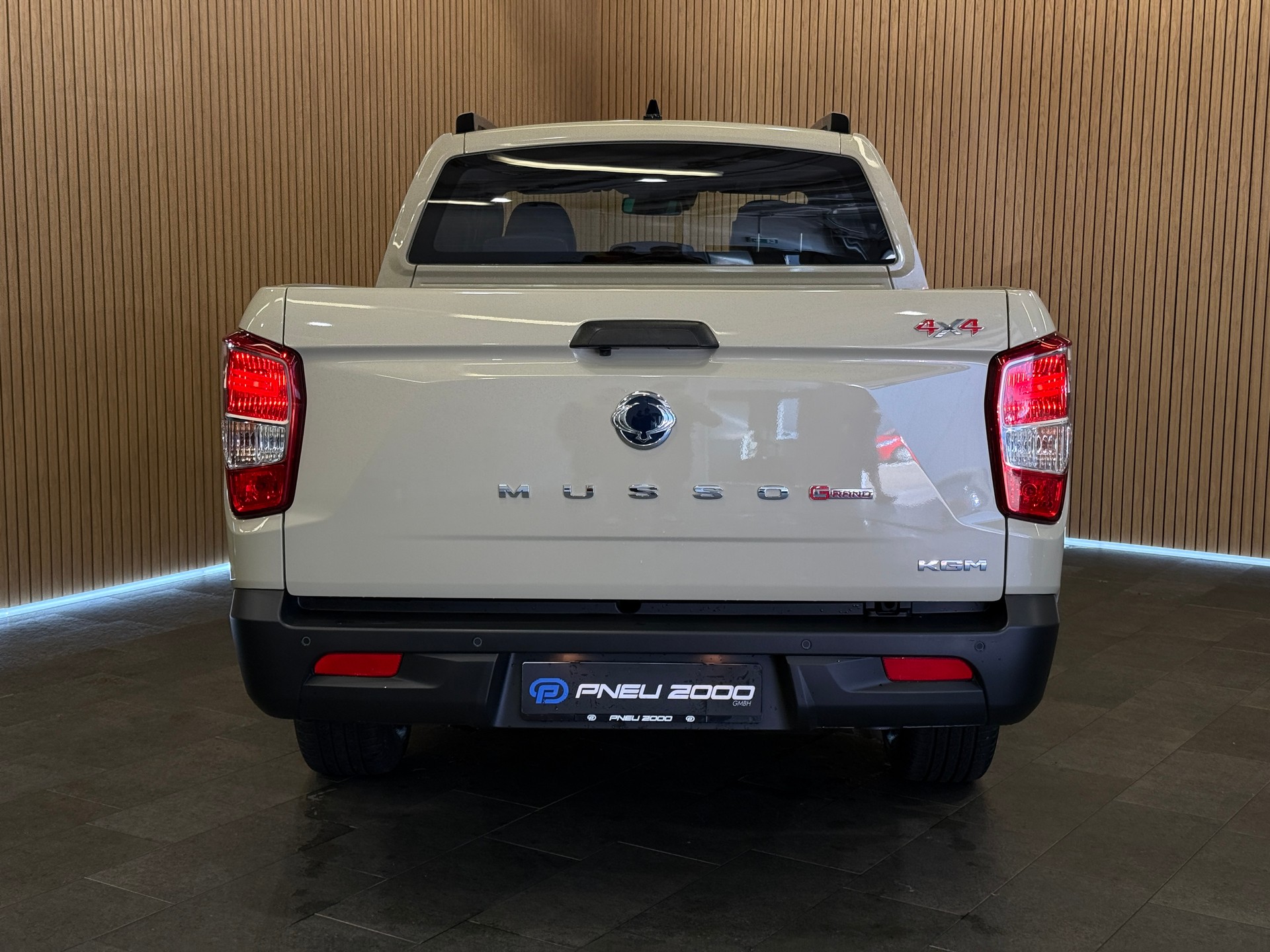 KGM-SsangYong Grand Musso 2.2 Blackline 4WD A *Facelift*-image-4