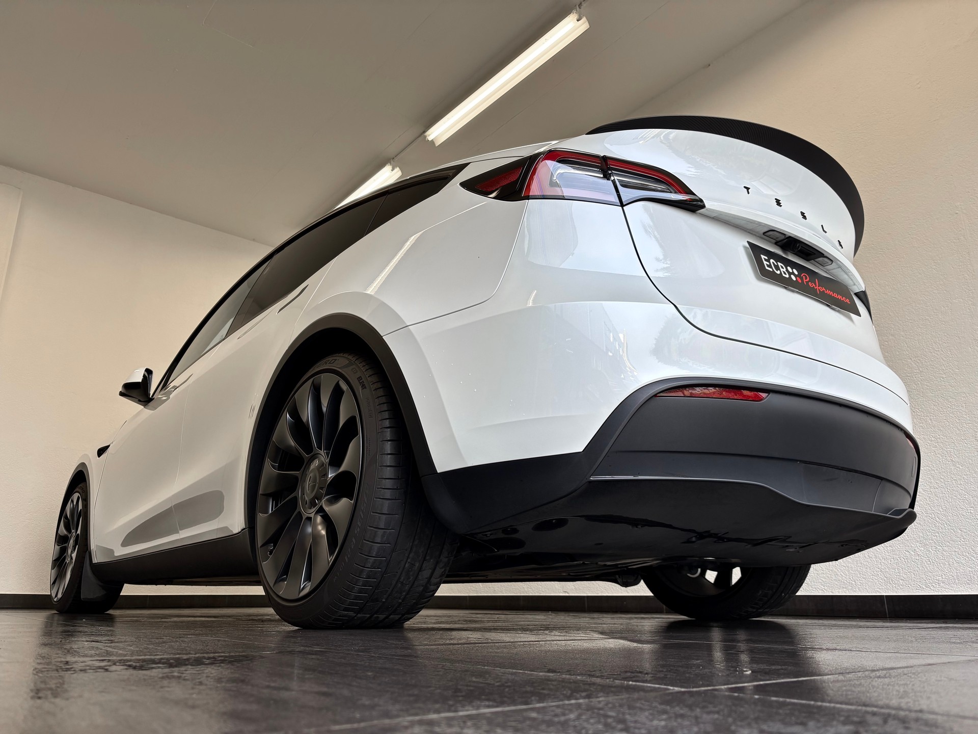 TESLA Model Y Performance-image-8