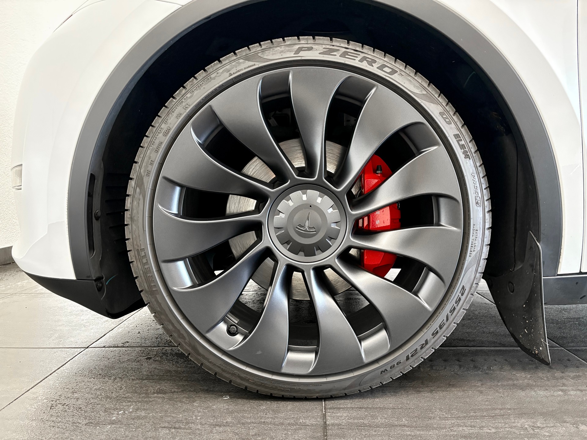 TESLA Model Y Performance-image-12