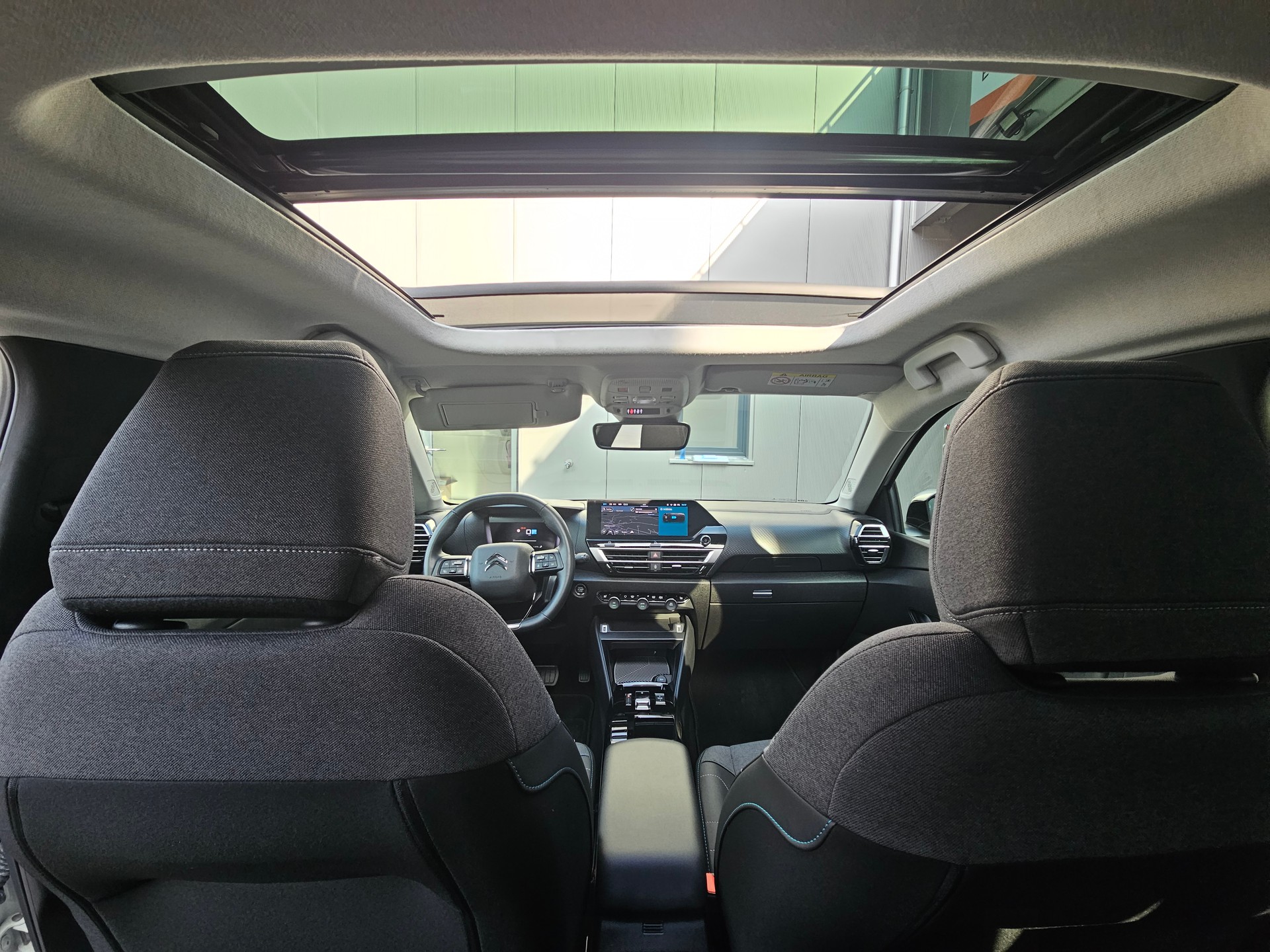 CITROEN C4 X 100 kW Shine-image-9
