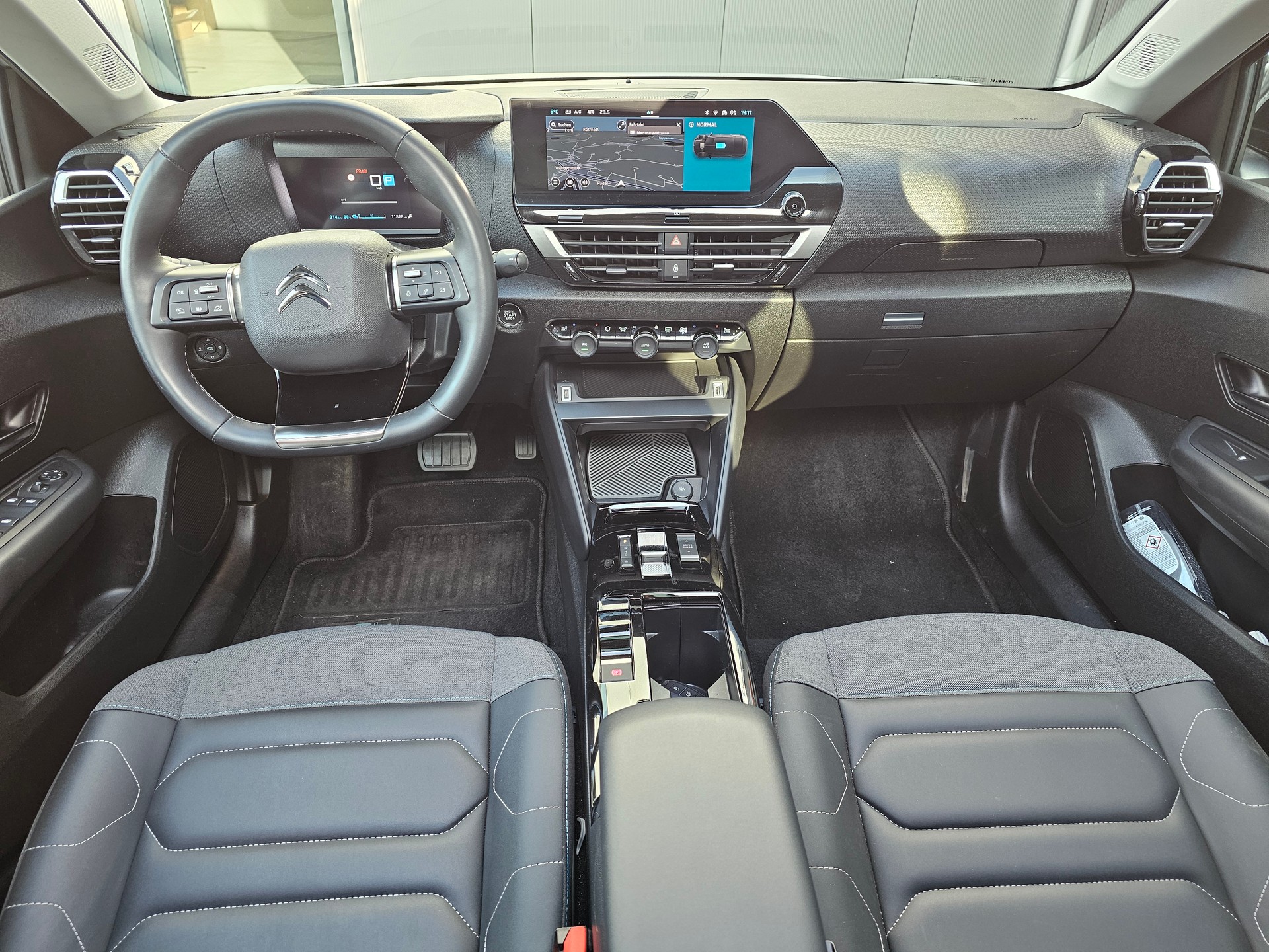 CITROEN C4 X 100 kW Shine-image-7