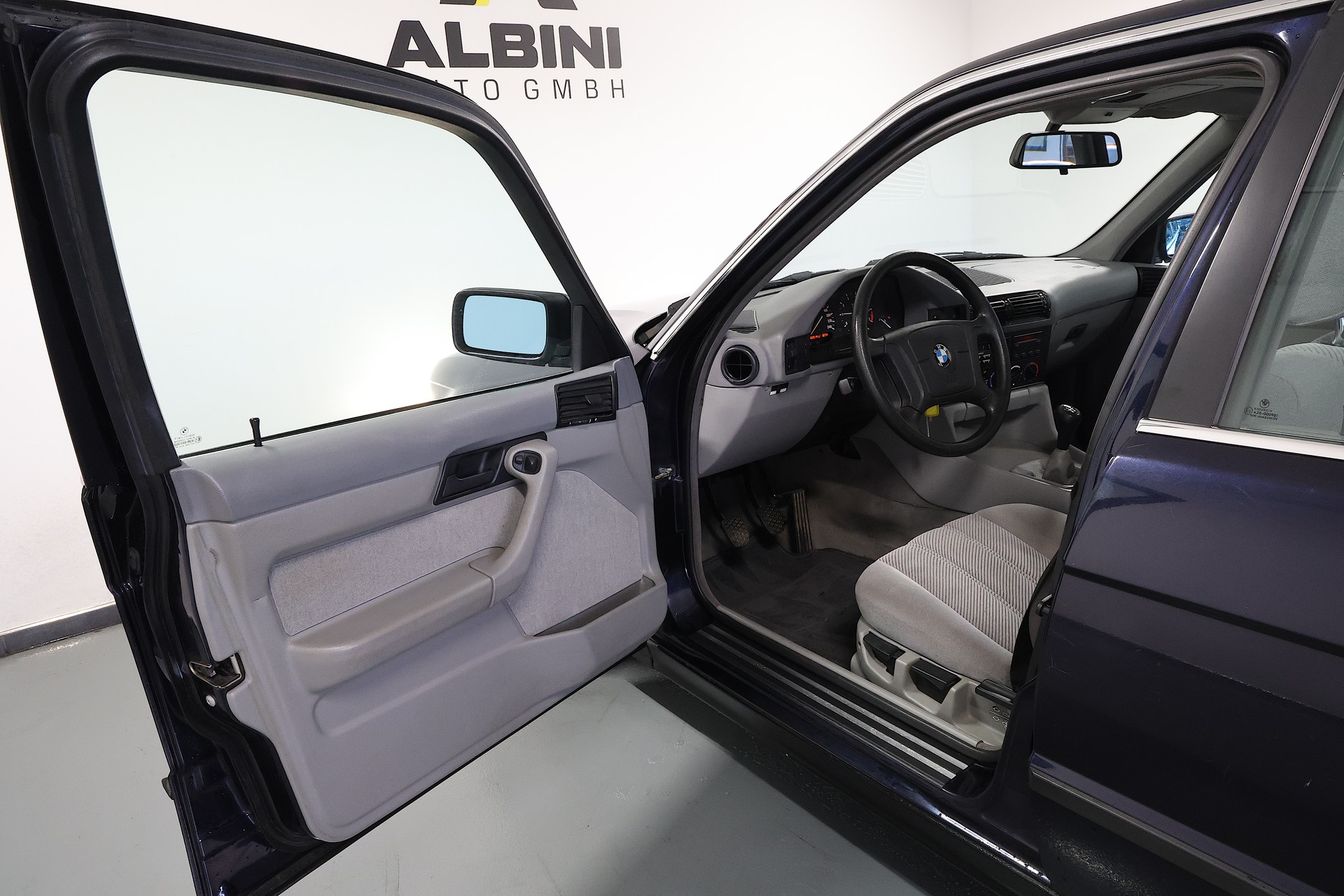 BMW 518i Touring **Nur 60'500km** **frisch ab MFK**-image-4