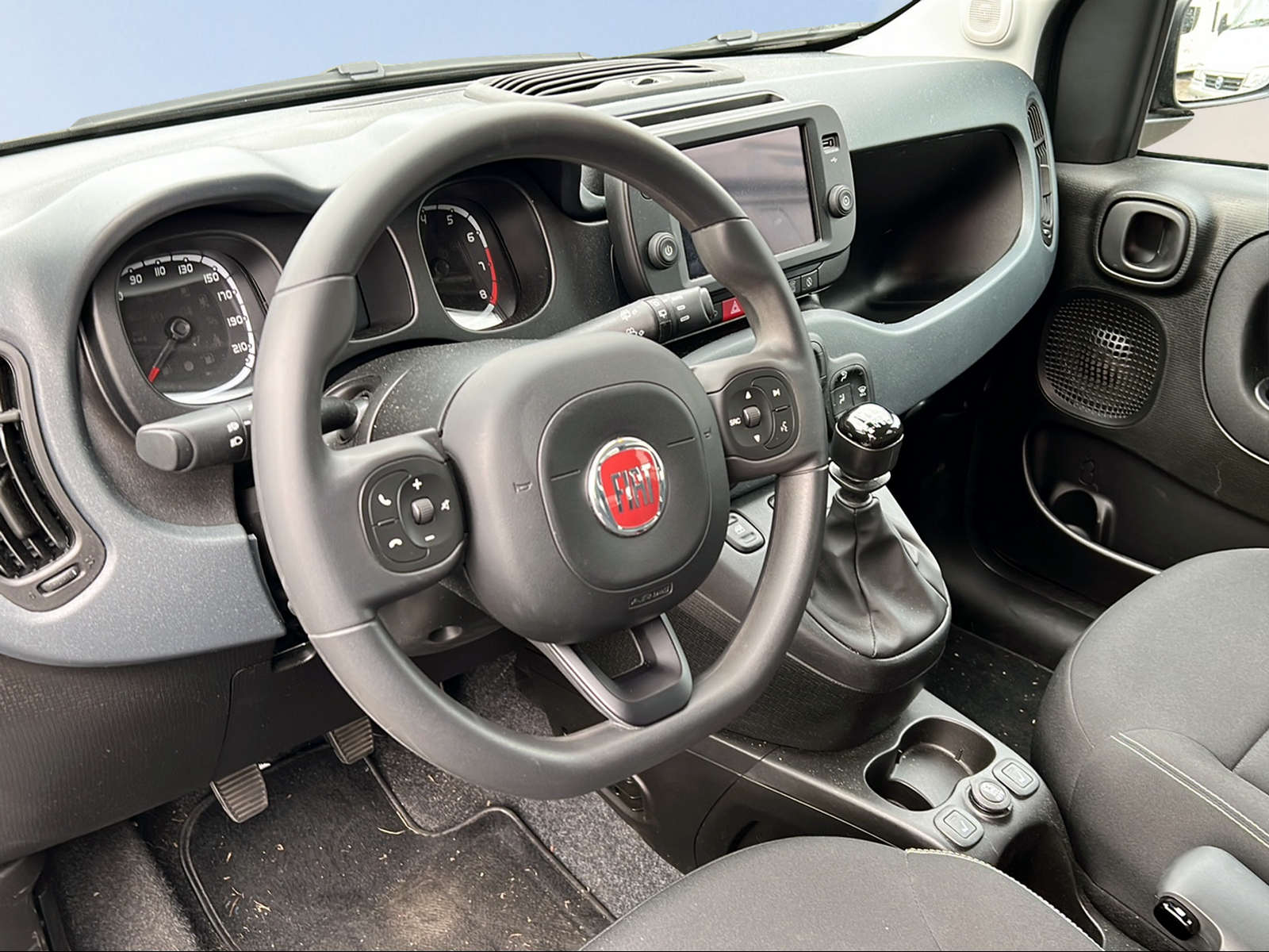 FIAT Panda 1.0 MHEV Cross-image-7