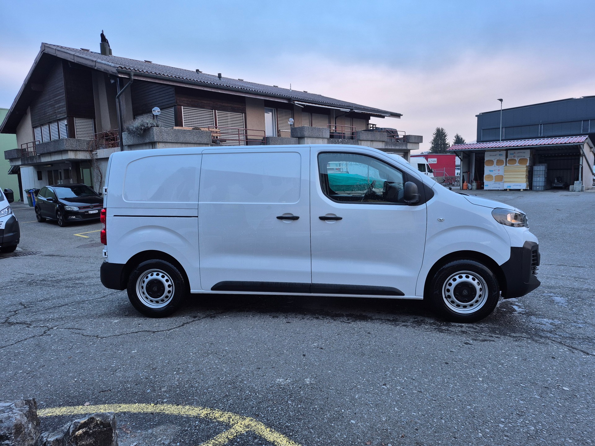 PEUGEOT Expert 1.5 BlueHDi 120 Standard Kasten-showroom-element-3