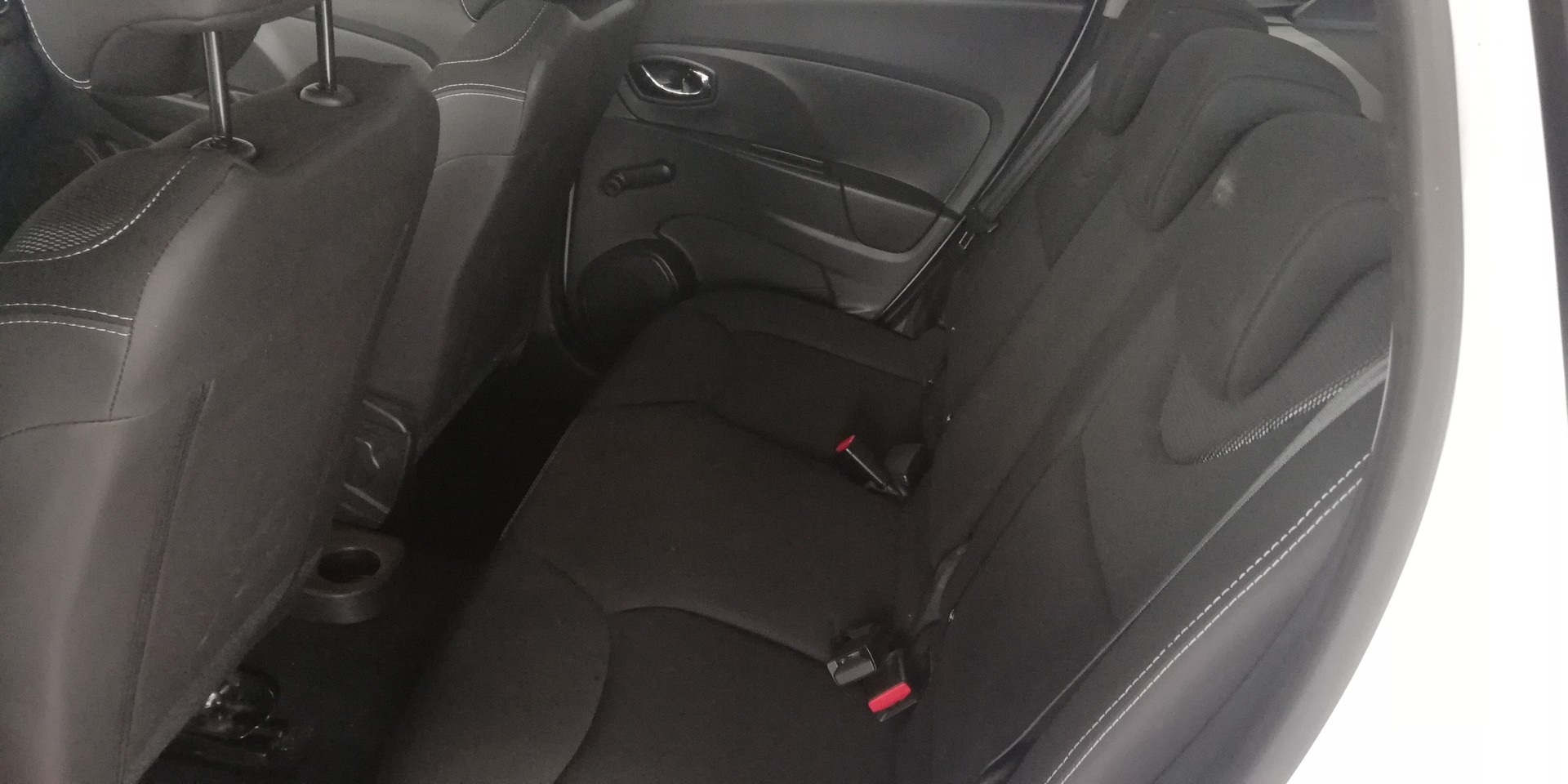 RENAULT Clio Grandtour 1.5 dCi Swiss Edition EDC-image-14