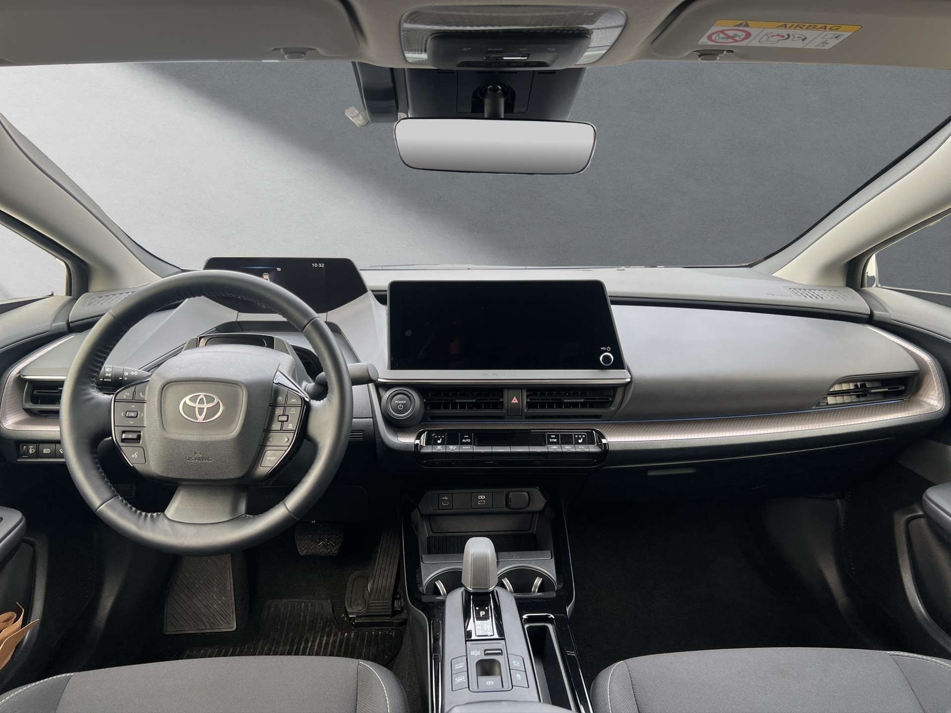 TOYOTA Prius 2.0 Plug-In-Hybrid Style-image-3