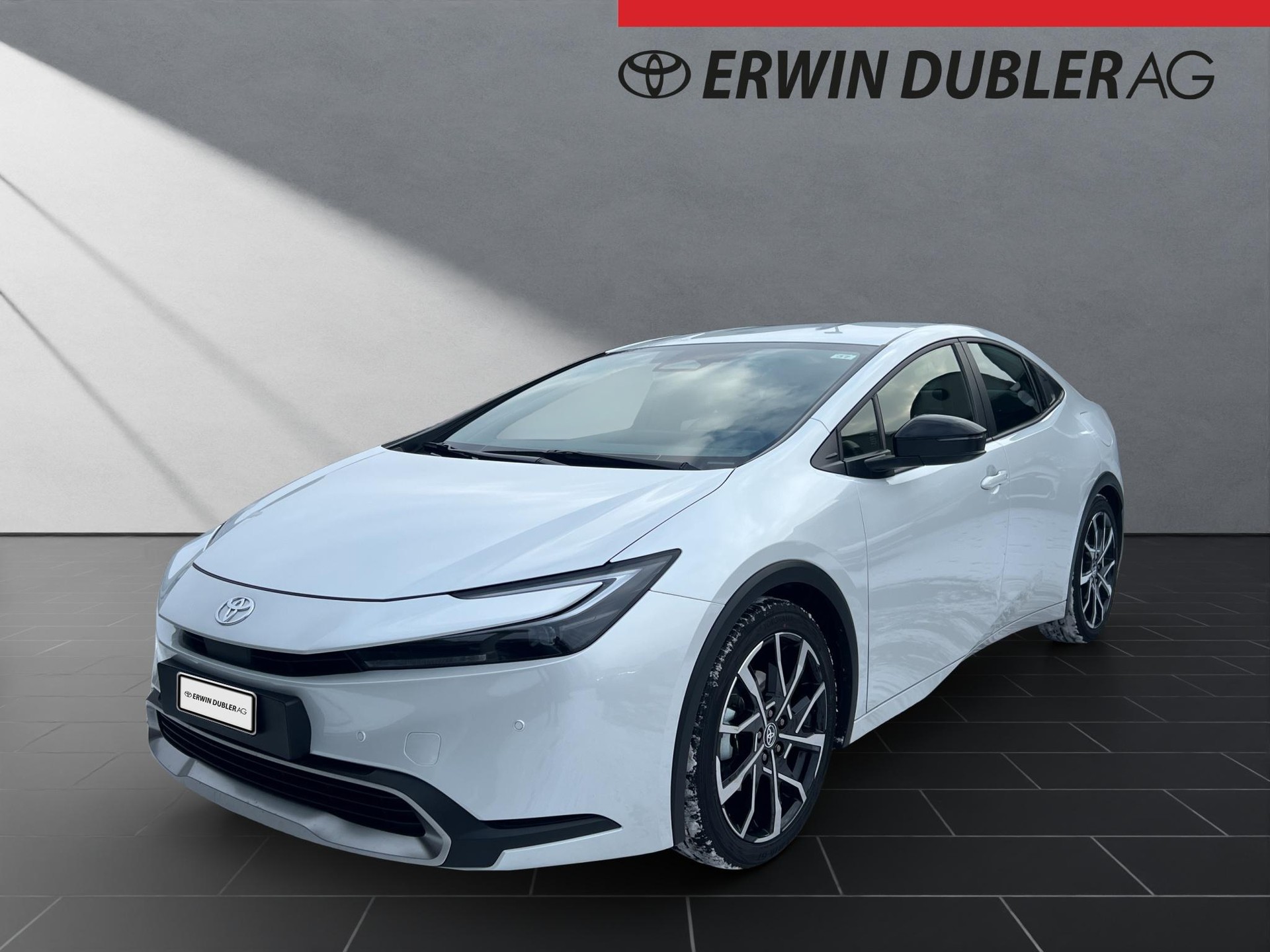 TOYOTA Prius 2.0 Plug-In-Hybrid Style-image-0