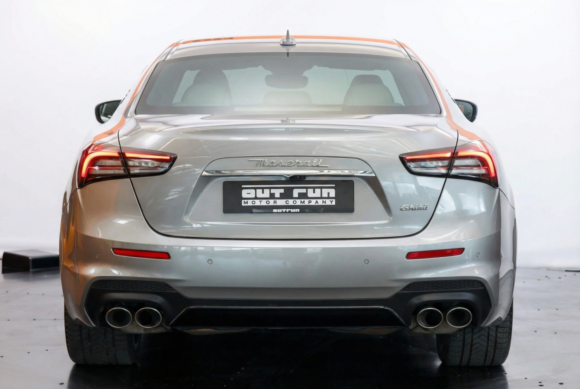 MASERATI Ghibli 2.0 Hybrid Gransport Essence Automatica-showroom-element-3