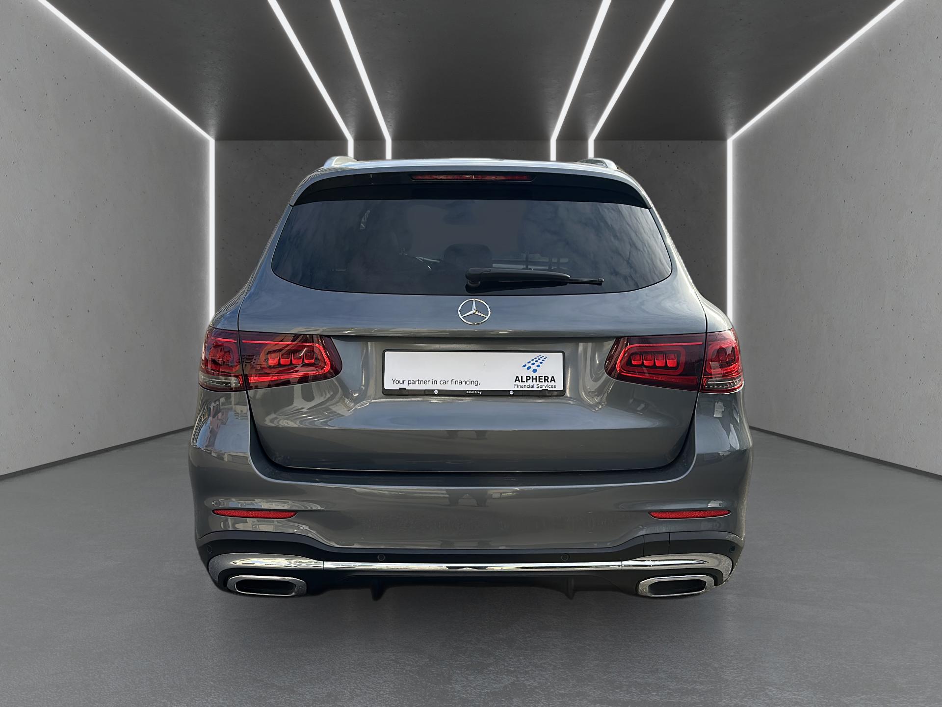 MERCEDES-BENZ GLC 220 d 4Matic 9G-Tronic-image-4