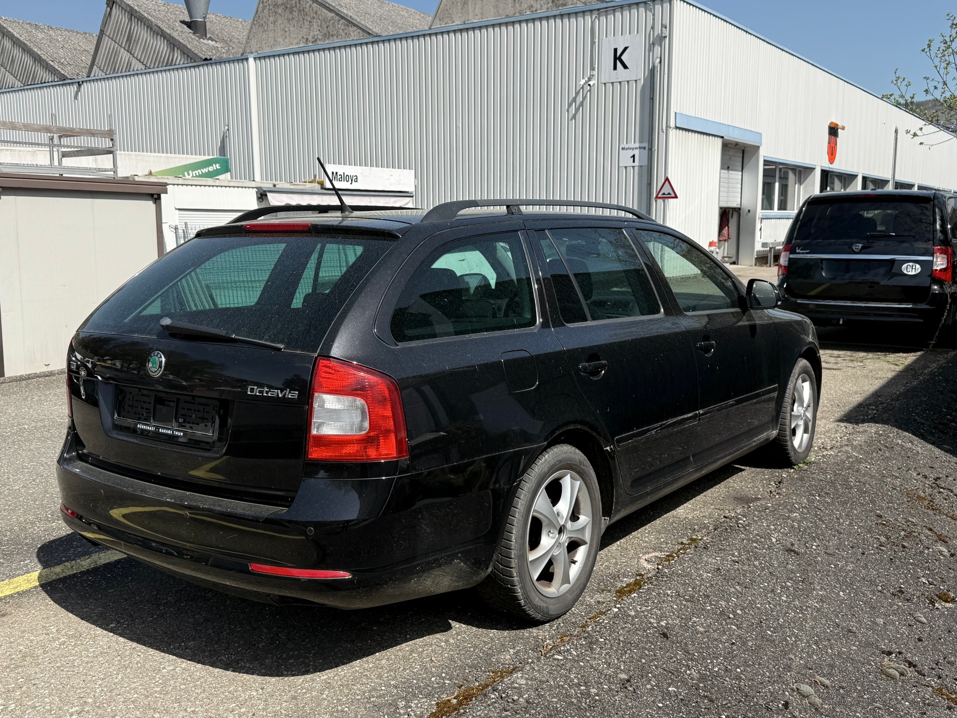 SKODA Octavia Combi 1.6 TDI Entry DSG-image-2