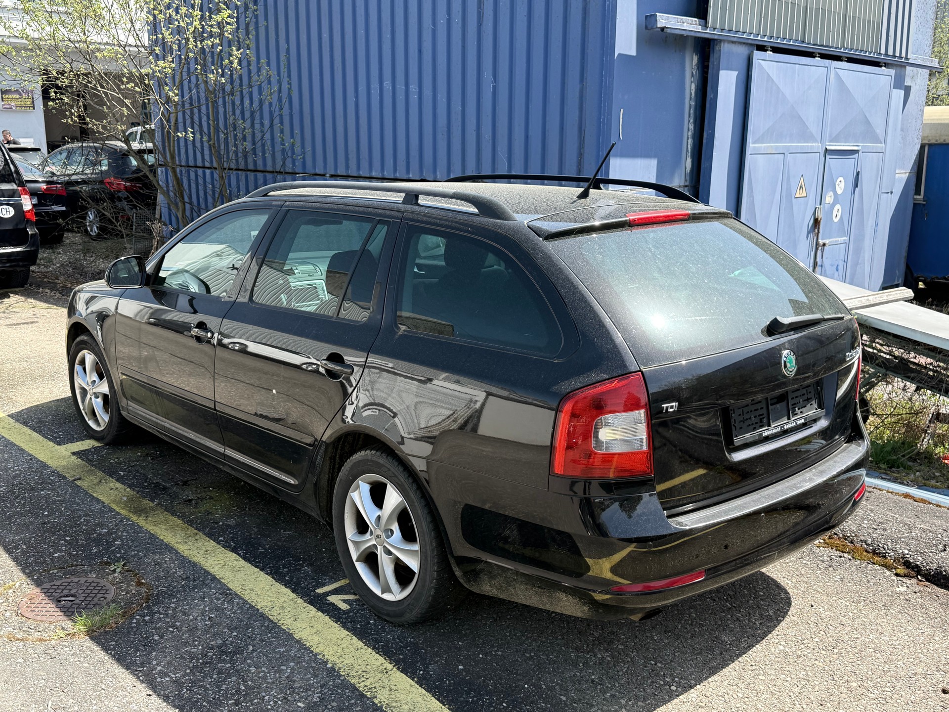 SKODA Octavia Combi 1.6 TDI Entry DSG-image-1