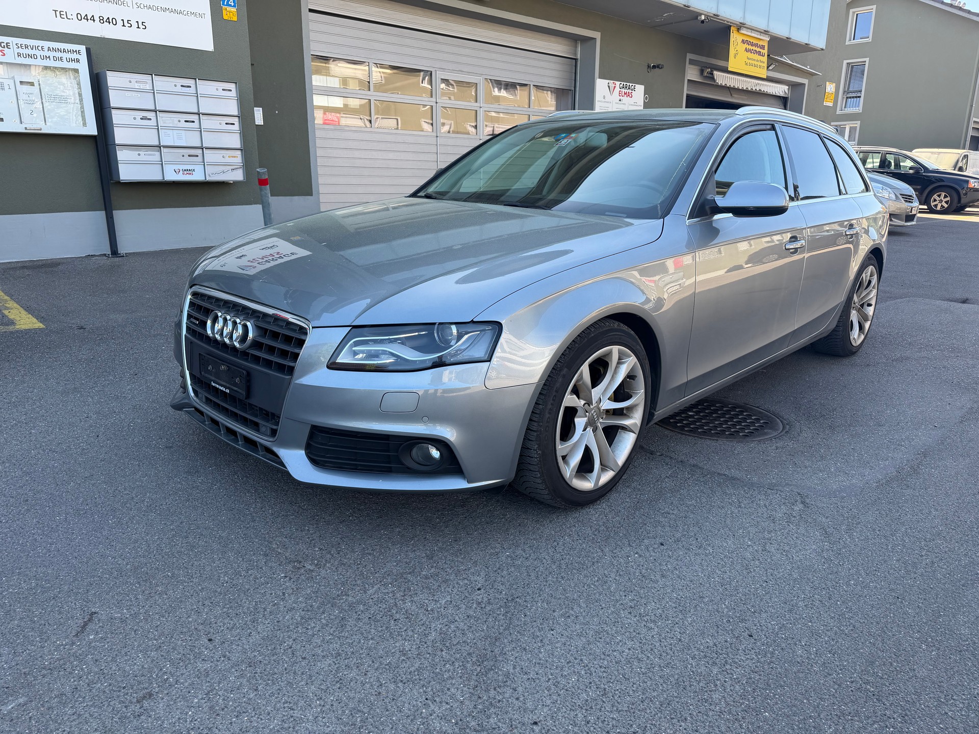 AUDI A4 Avant 2.0 TFSI quattro S-tronic-image-1