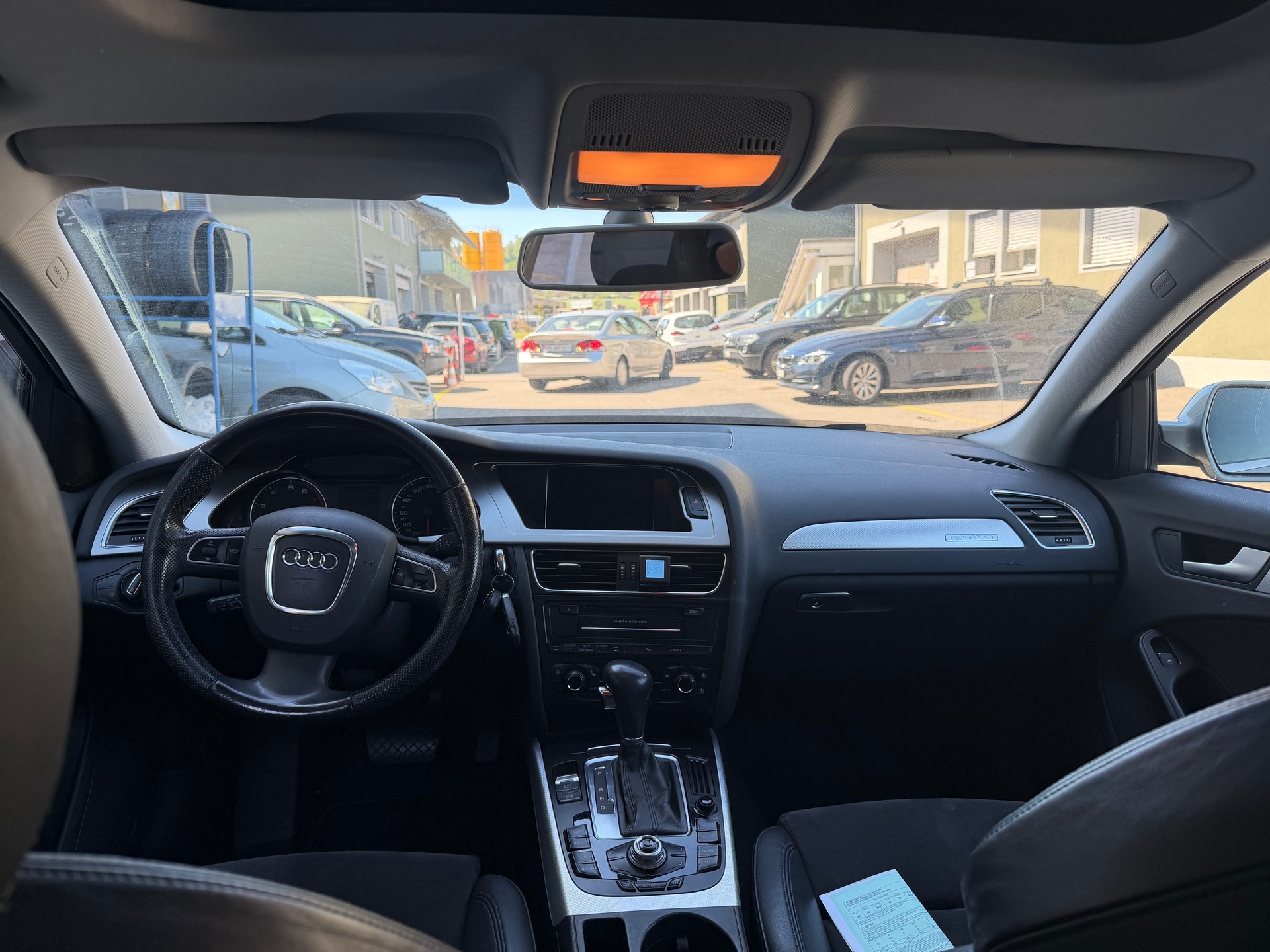 AUDI A4 Avant 2.0 TFSI quattro S-tronic-image-7