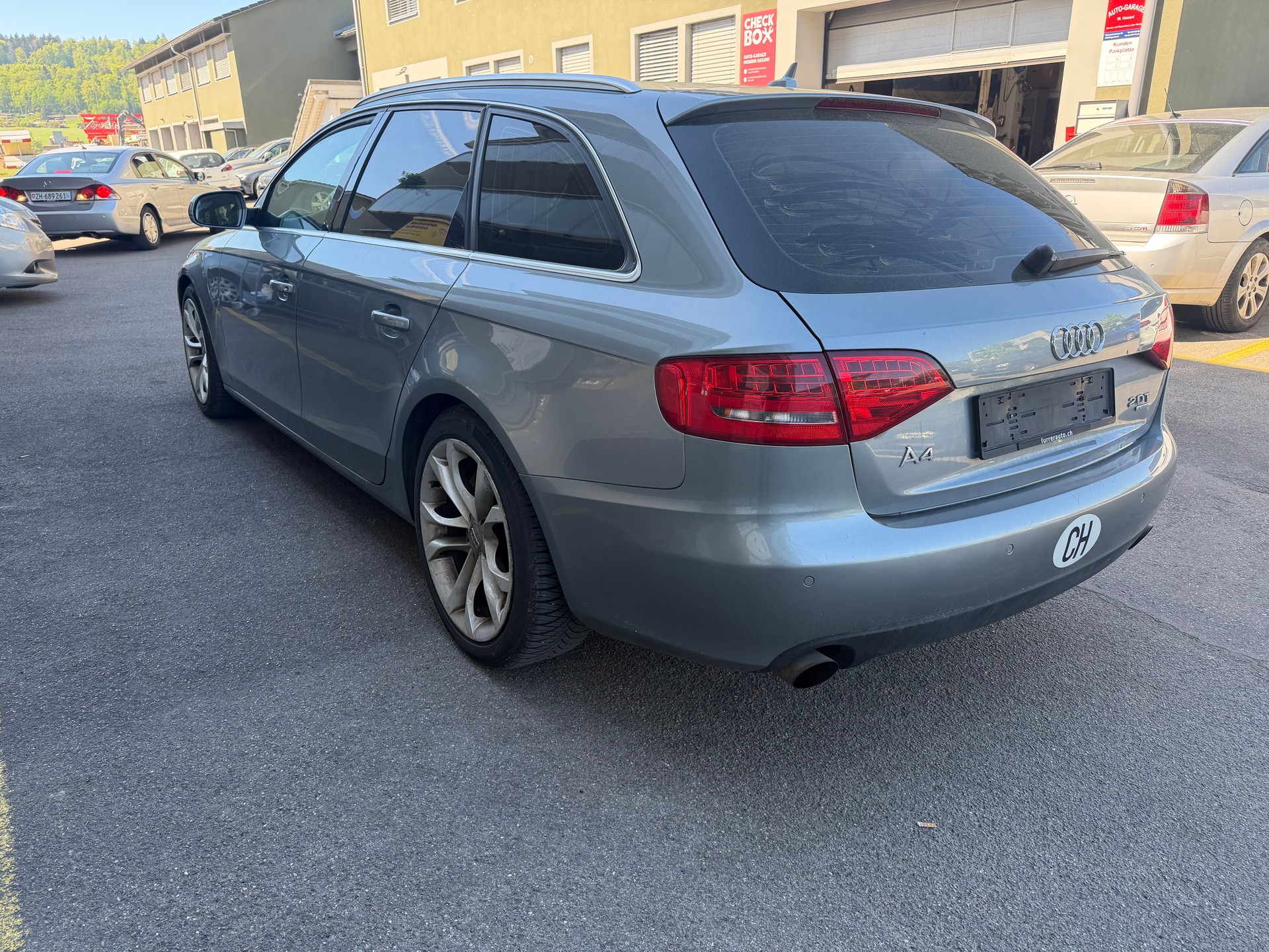 AUDI A4 Avant 2.0 TFSI quattro S-tronic-image-4