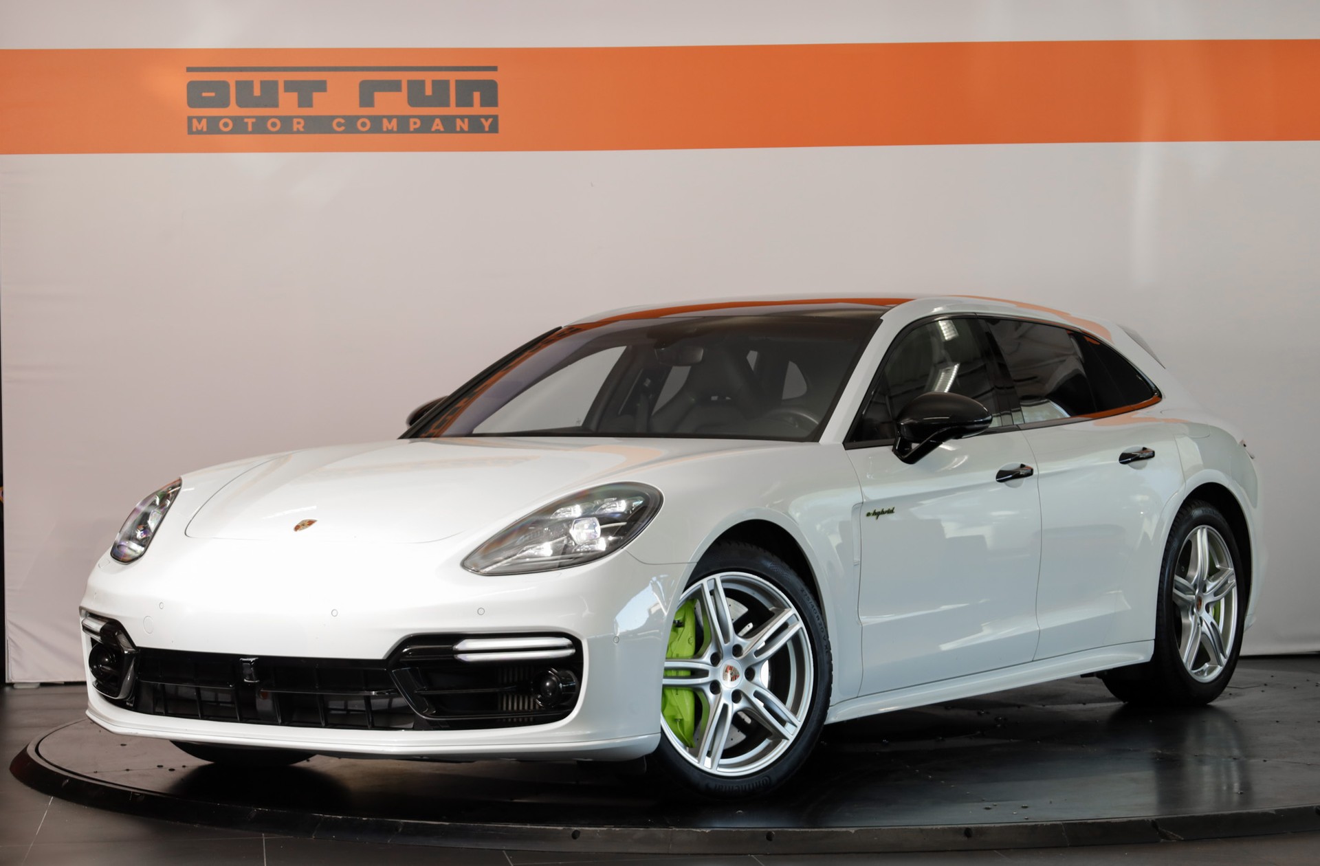 PORSCHE Panamera Turbo S E-Hybrid Sport Turismo PDK-showroom-element-3