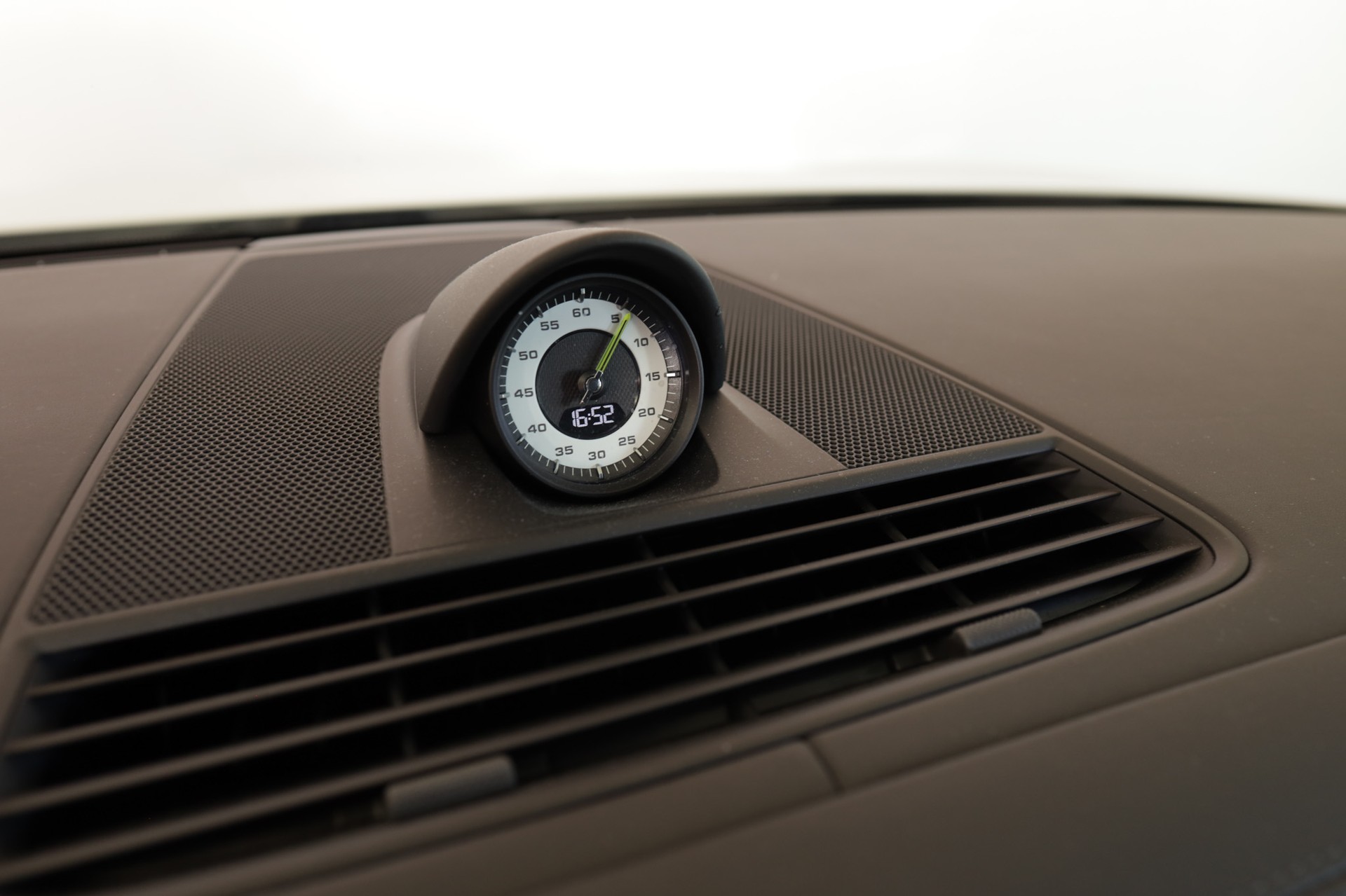 PORSCHE Panamera Turbo S E-Hybrid Sport Turismo PDK-image-18