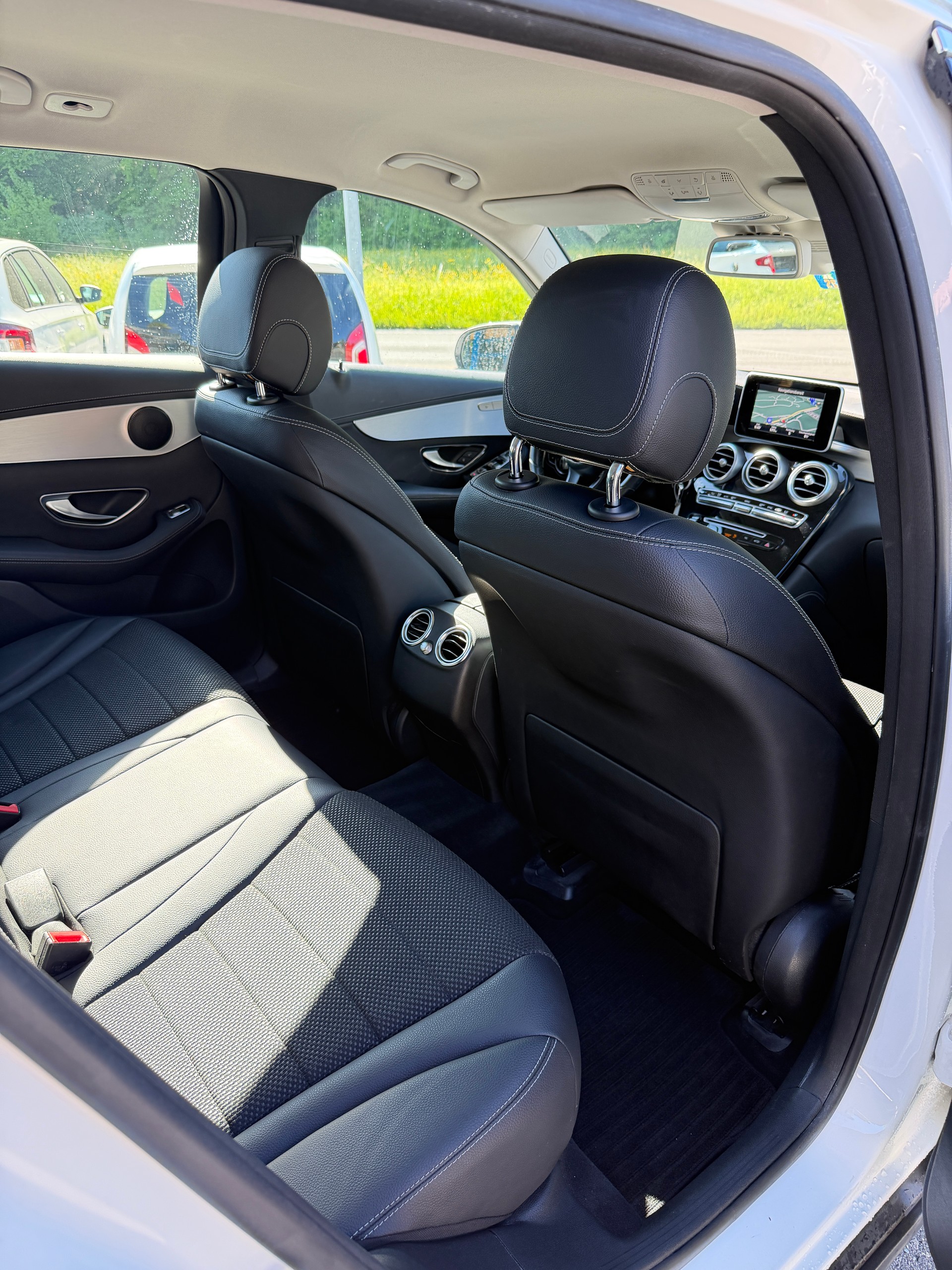 MERCEDES-BENZ GLC 250 d Exclusive 4Matic 9G-Tronic-image-11