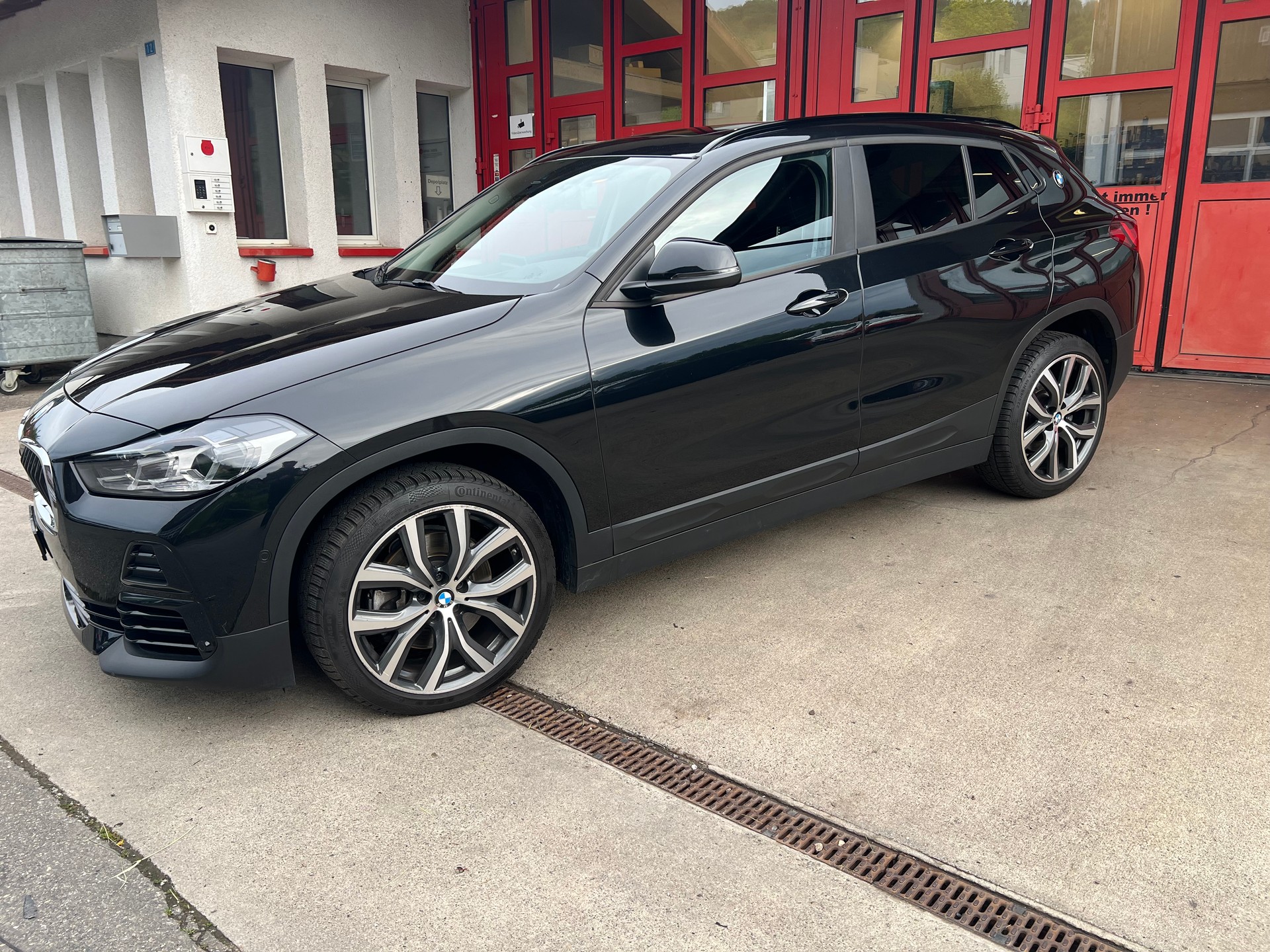 BMW X2 xDrive 20d Steptronic-showroom-element-1