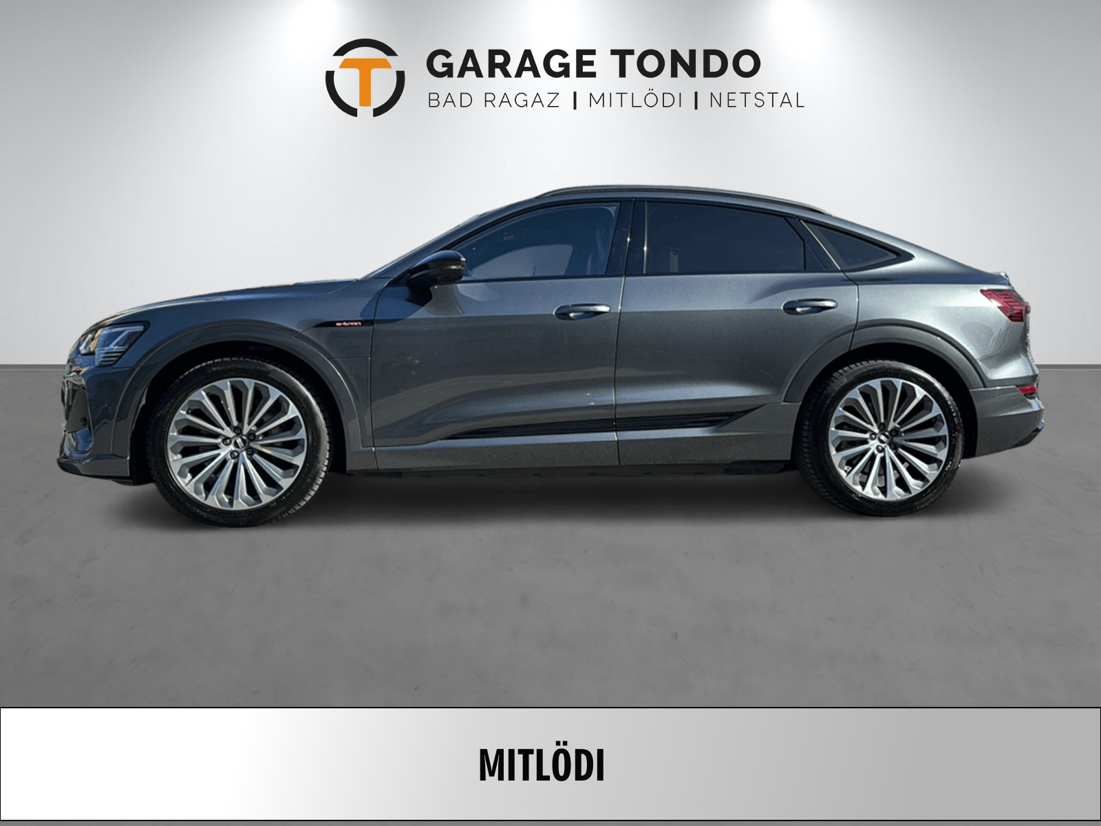 AUDI e-tron Sportback 55 S Line quattro-showroom-element-2