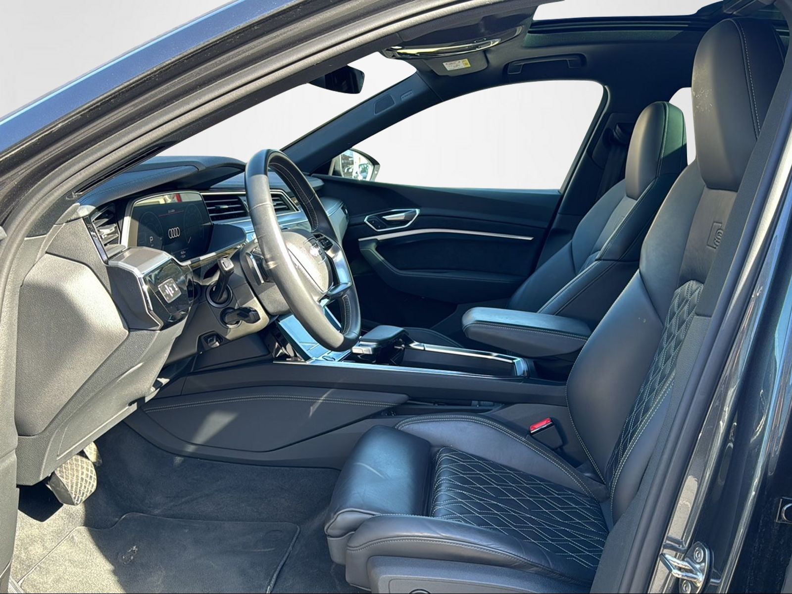 AUDI e-tron Sportback 55 S Line quattro-image-7