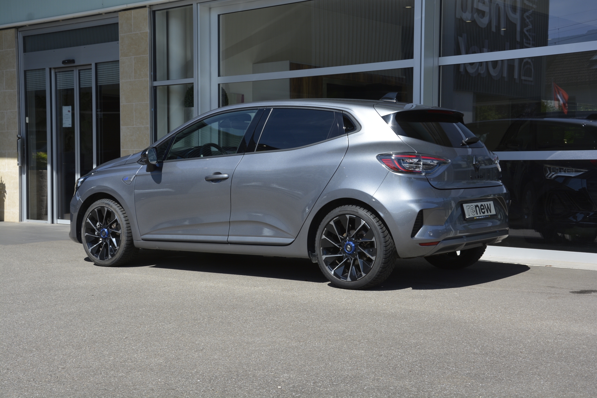 RENAULT Clio 1.6 E-Tech esprit Alpine-image-3