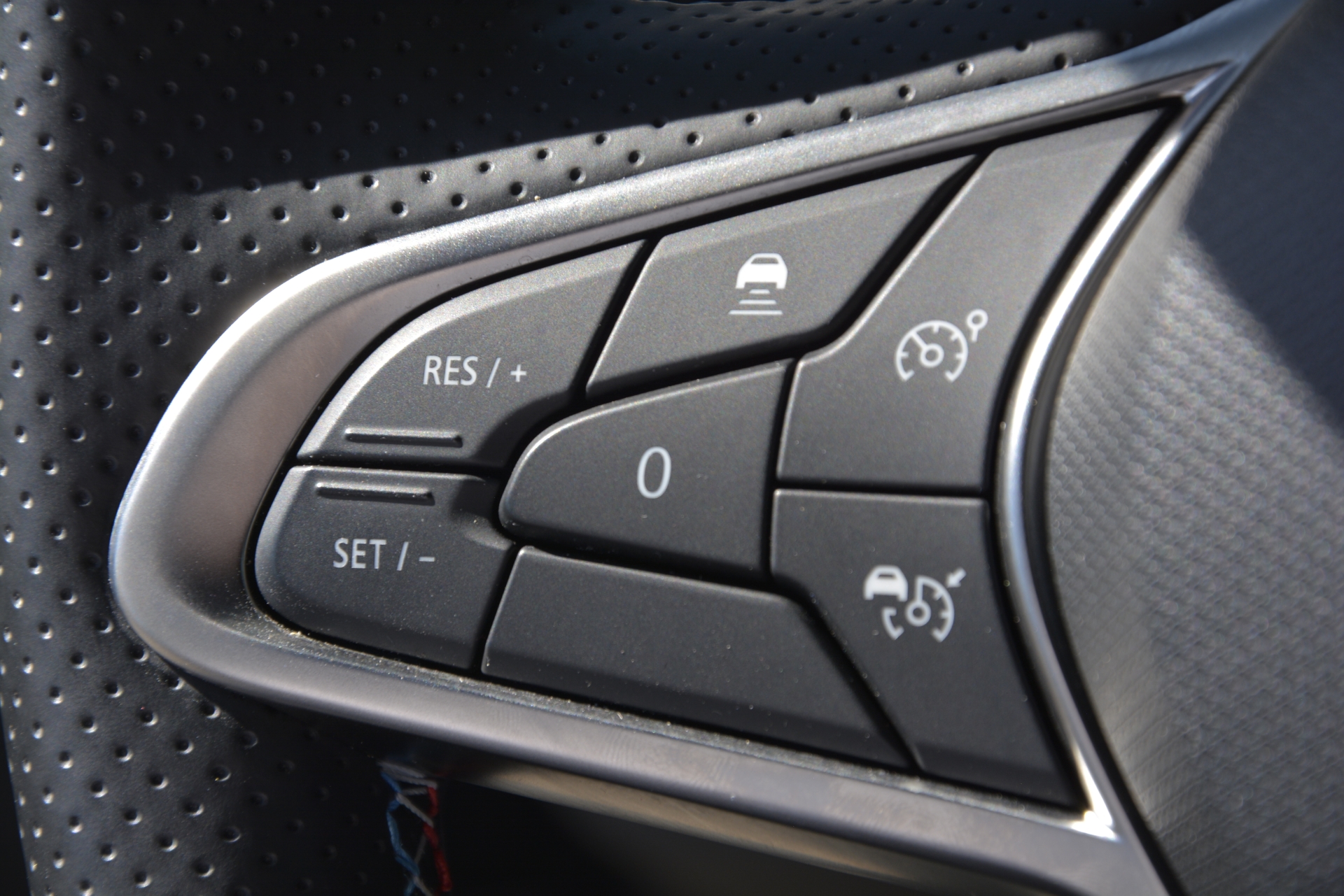 RENAULT Clio 1.6 E-Tech esprit Alpine-image-11